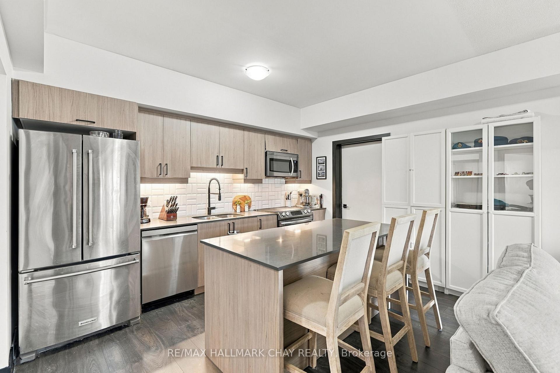 Photo 12 of Unit 107, 5 Chef Lane, Barrie, Rural Barrie Southeast — HOMEH