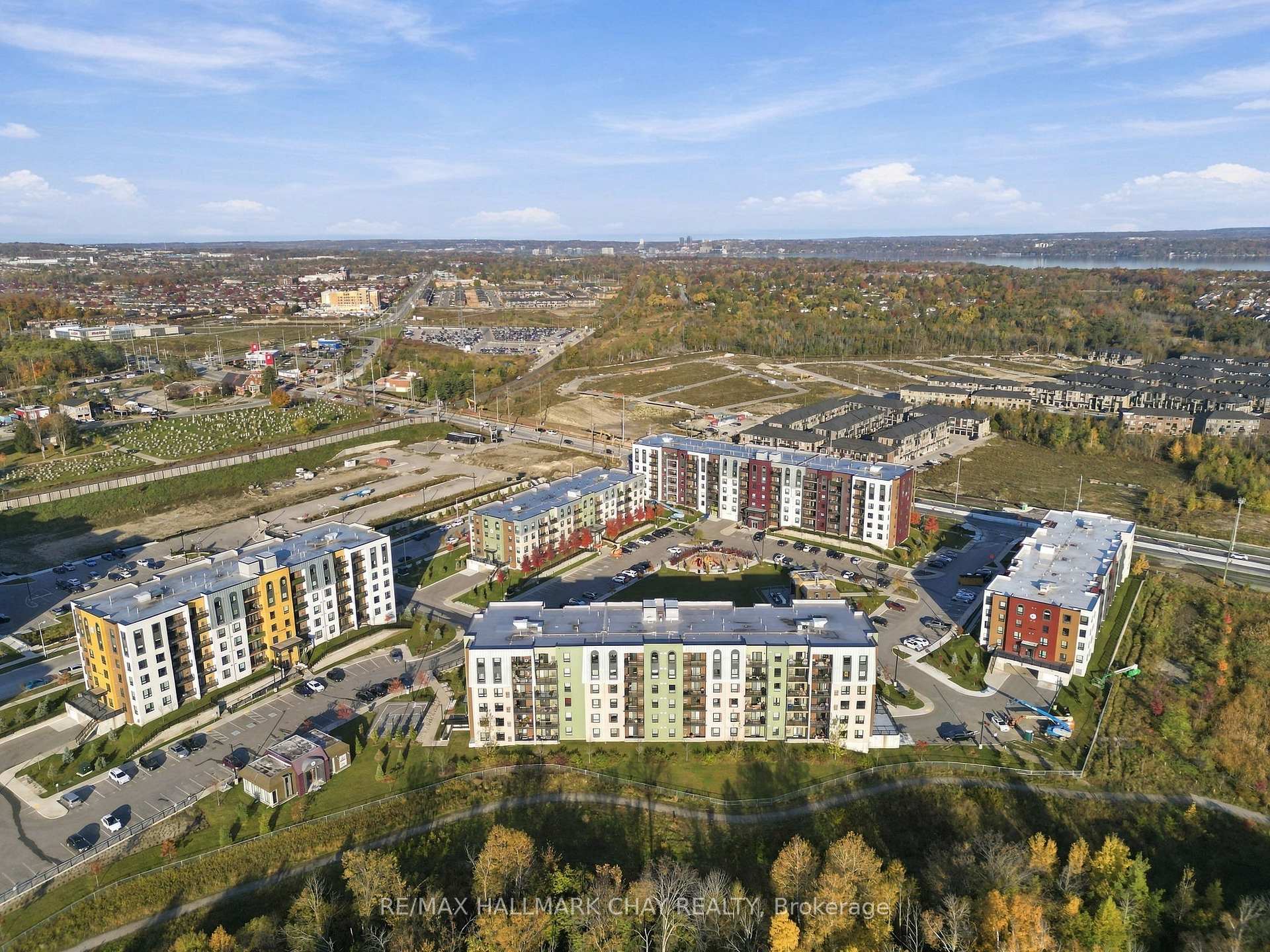 Photo 32 of Unit 107, 5 Chef Lane, Barrie, Rural Barrie Southeast — HOMEH