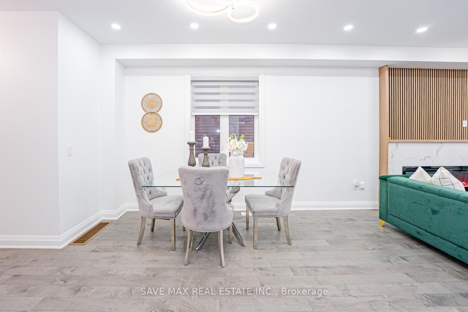 Photo 10 of 42 Prince Philip Boulevard, North Dumfries, Ayr — HOMEH
