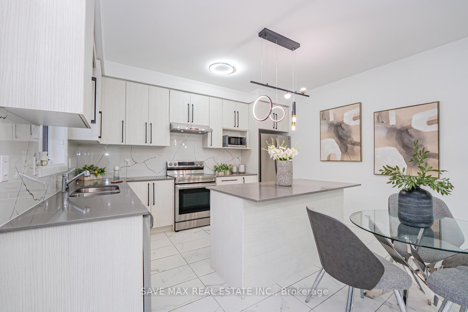 Photo 17 of 42 Prince Philip Boulevard, North Dumfries, Ayr — HOMEH