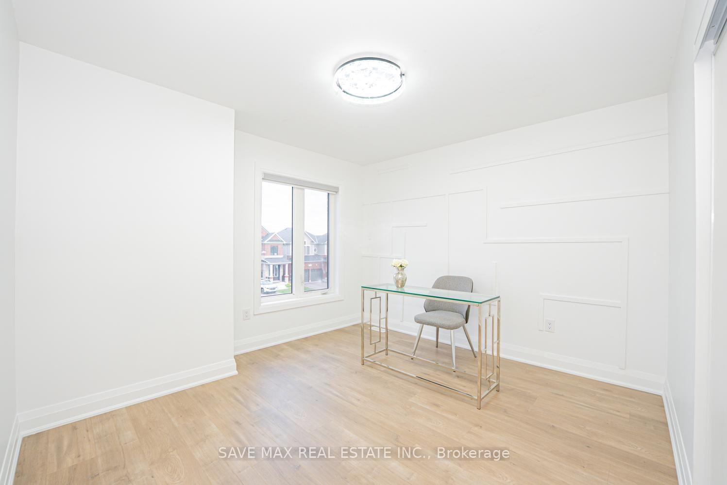 Photo 32 of 42 Prince Philip Boulevard, North Dumfries, Ayr — HOMEH
