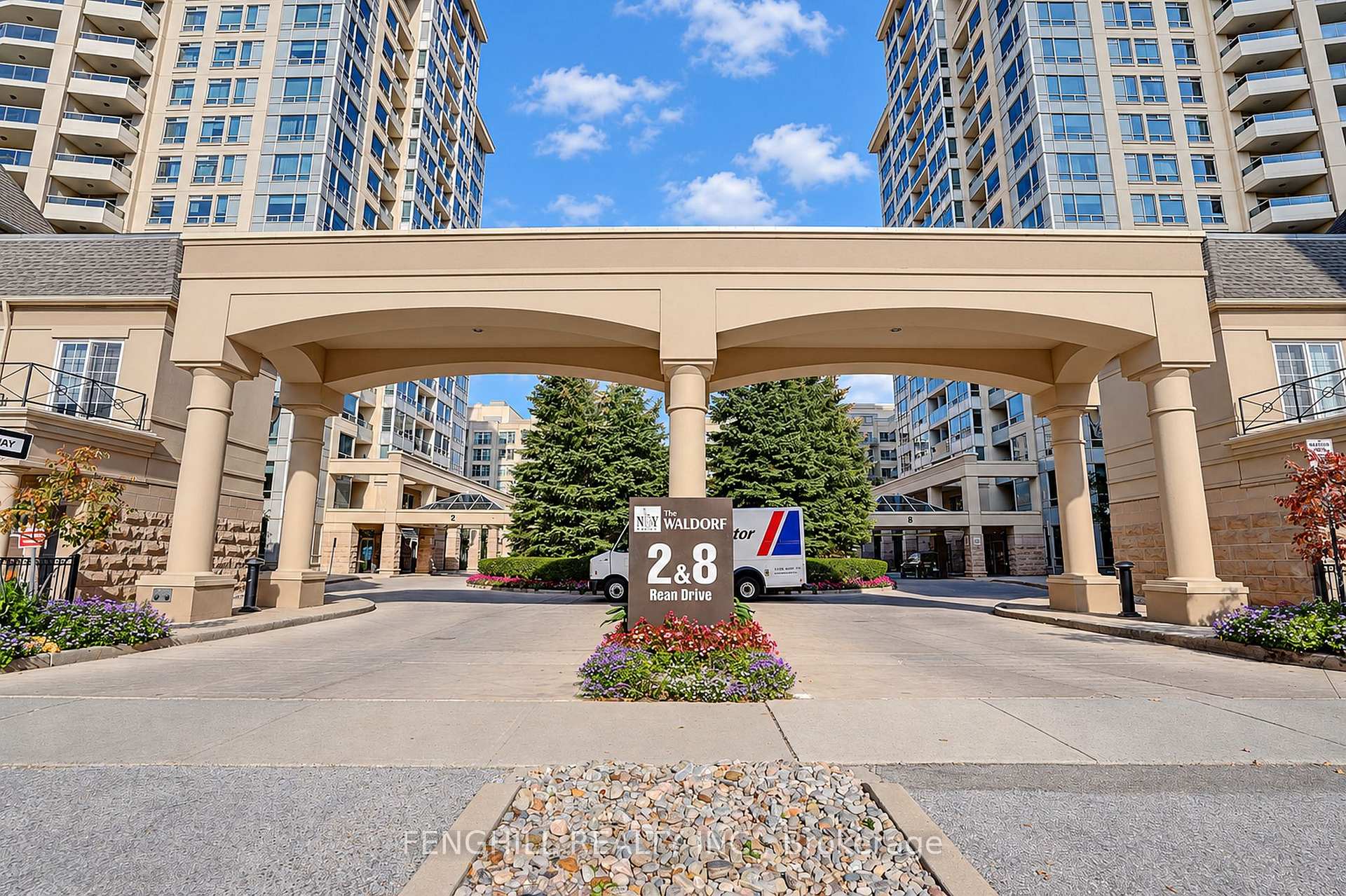Photo 2 of Unit 910, 2 Rean Drive, North York, Bayview Village — HOMEH