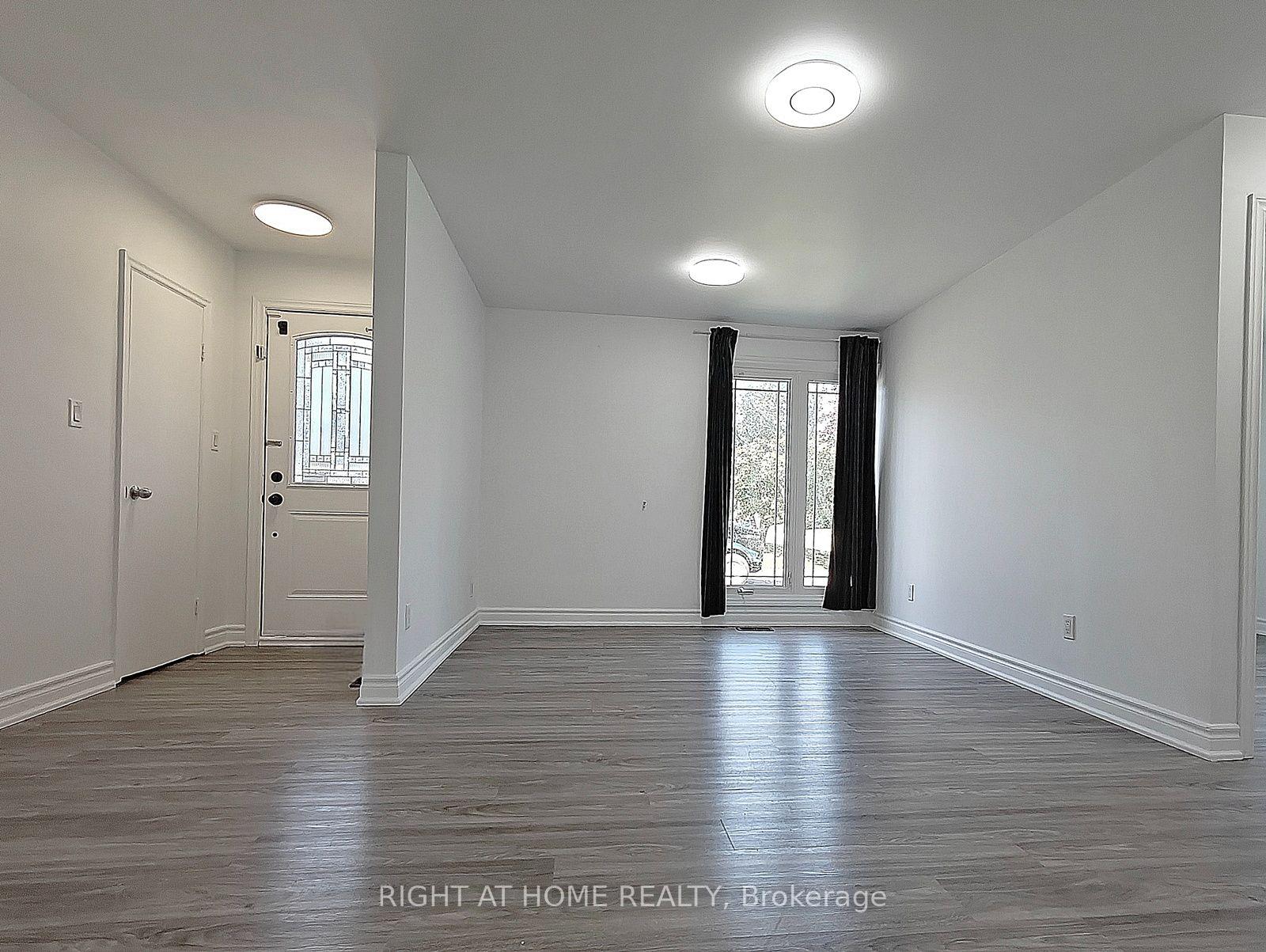 Photo 6 of Unit Main Floor, 45 Prince Street, Clarington, Bowmanville — HOMEH