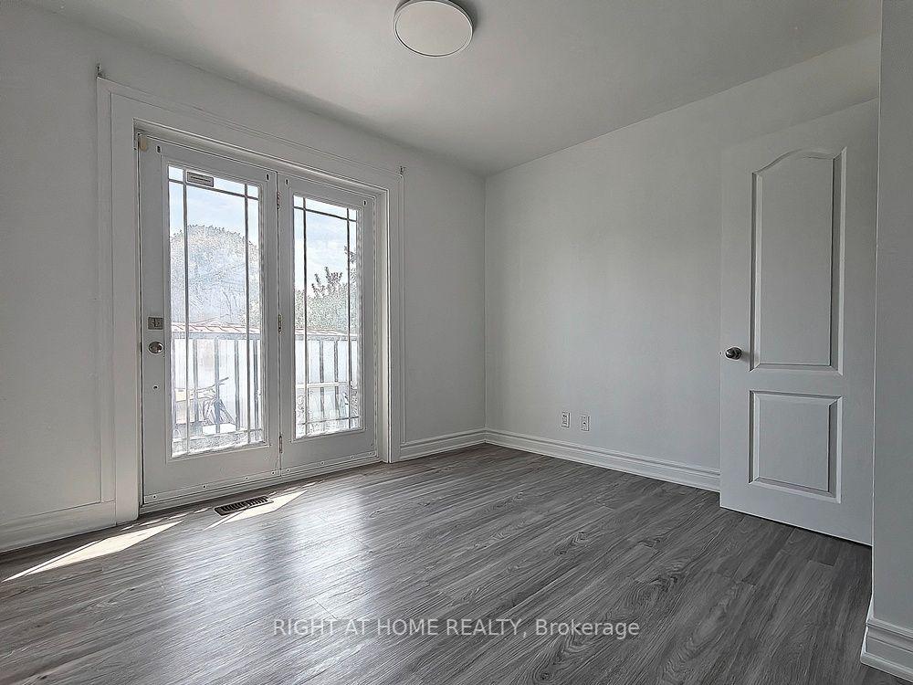 Photo 10 of Unit Main Floor, 45 Prince Street, Clarington, Bowmanville — HOMEH