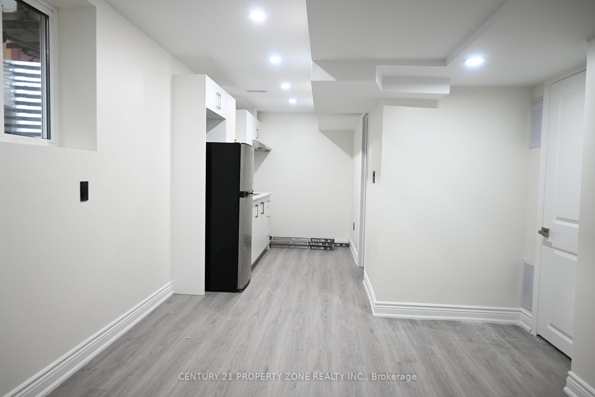 Photo 3 of Unit Basement, 6 Binder Twine Trail, Brampton, Fletcher's Creek Village — HOMEH
