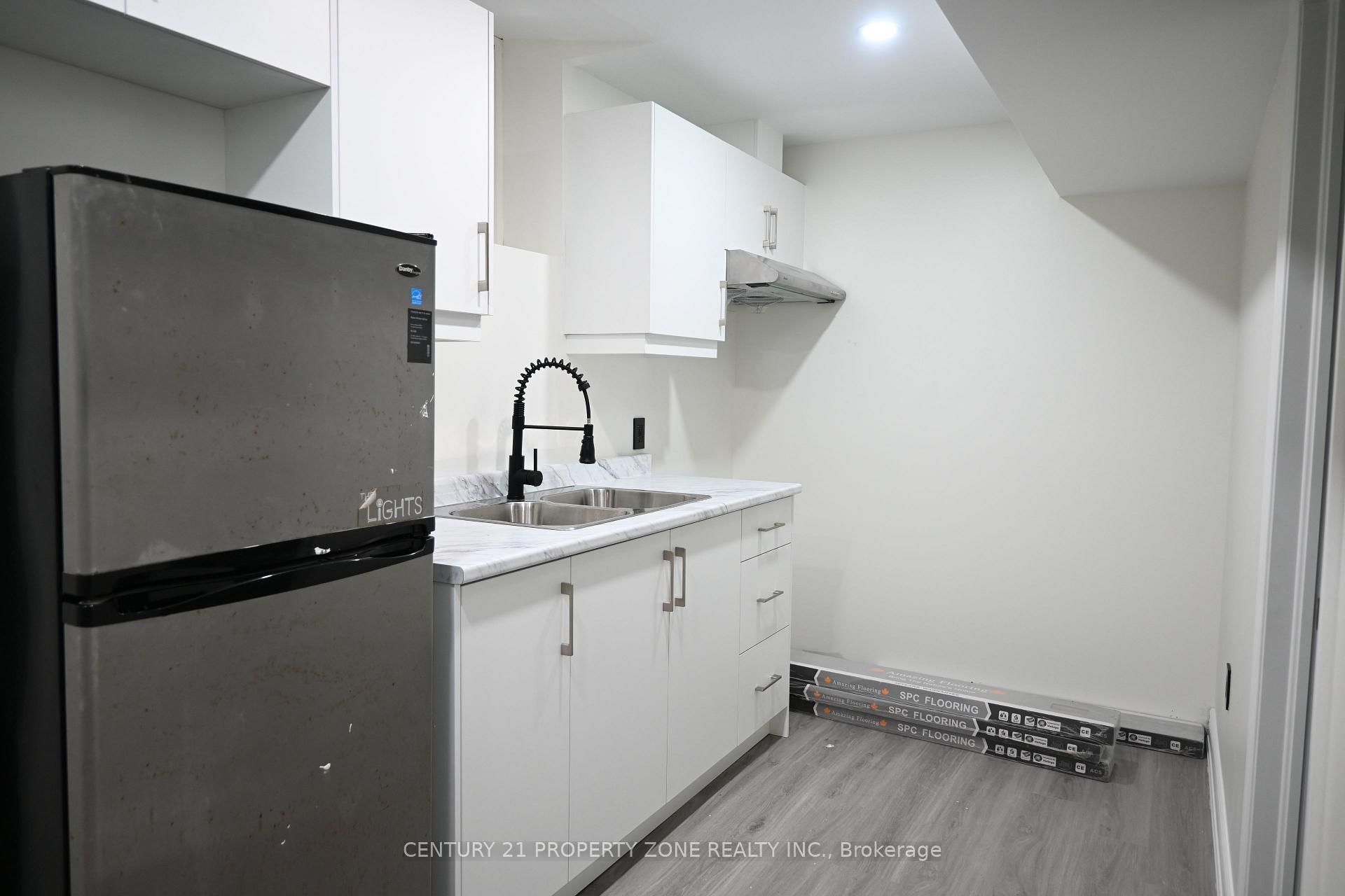 Photo 4 of Unit Basement, 6 Binder Twine Trail, Brampton, Fletcher's Creek Village — HOMEH