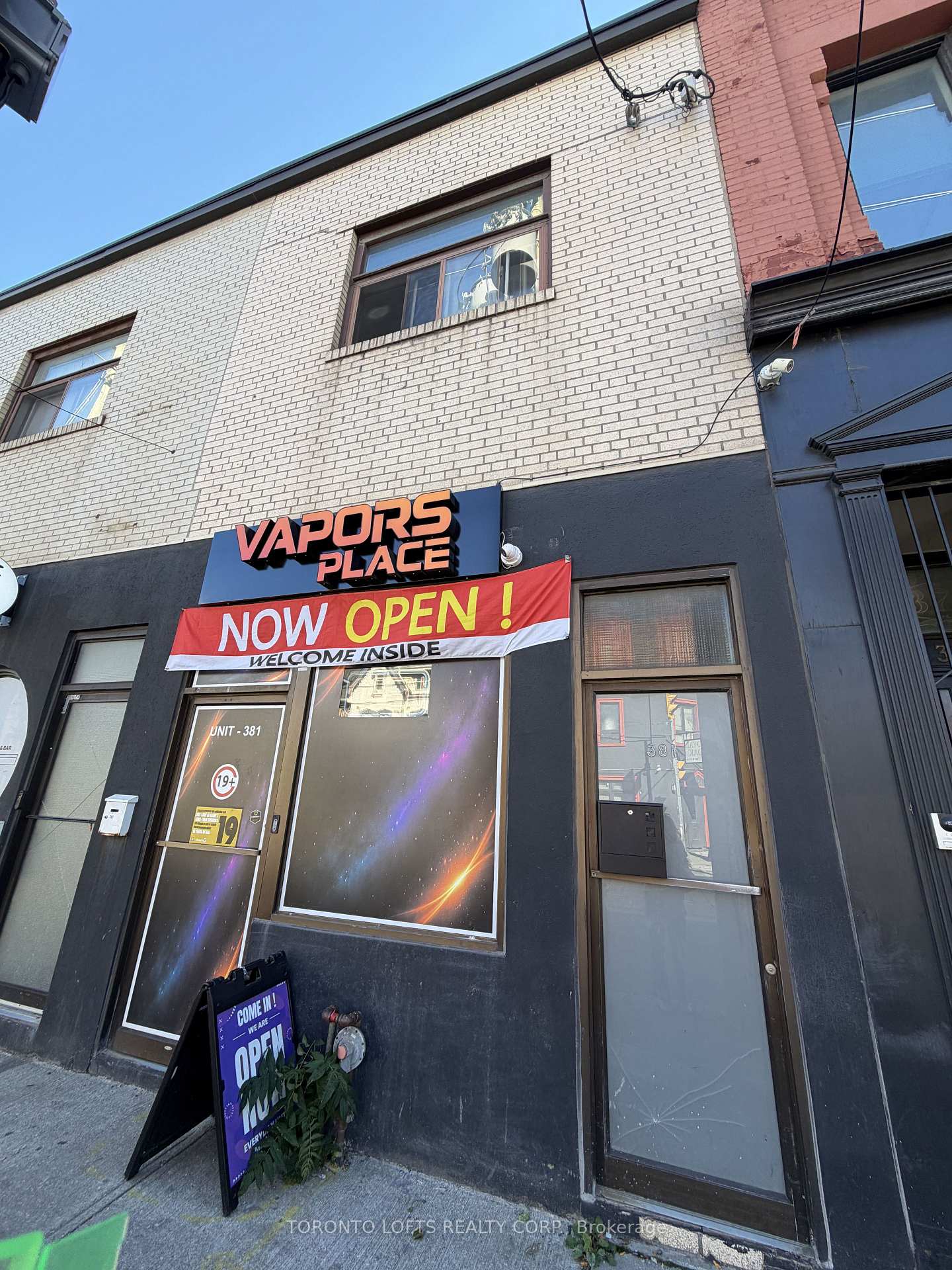 Photo 11 of 381 Dundas Street E, Toronto, Moss Park — HOMEH