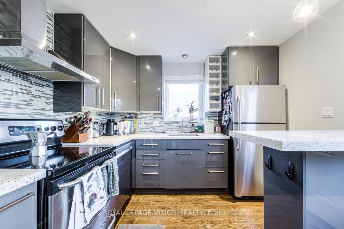 Photo 10 of 445 Shaw Street, Toronto, Trinity-Bellwoods — HOMEH