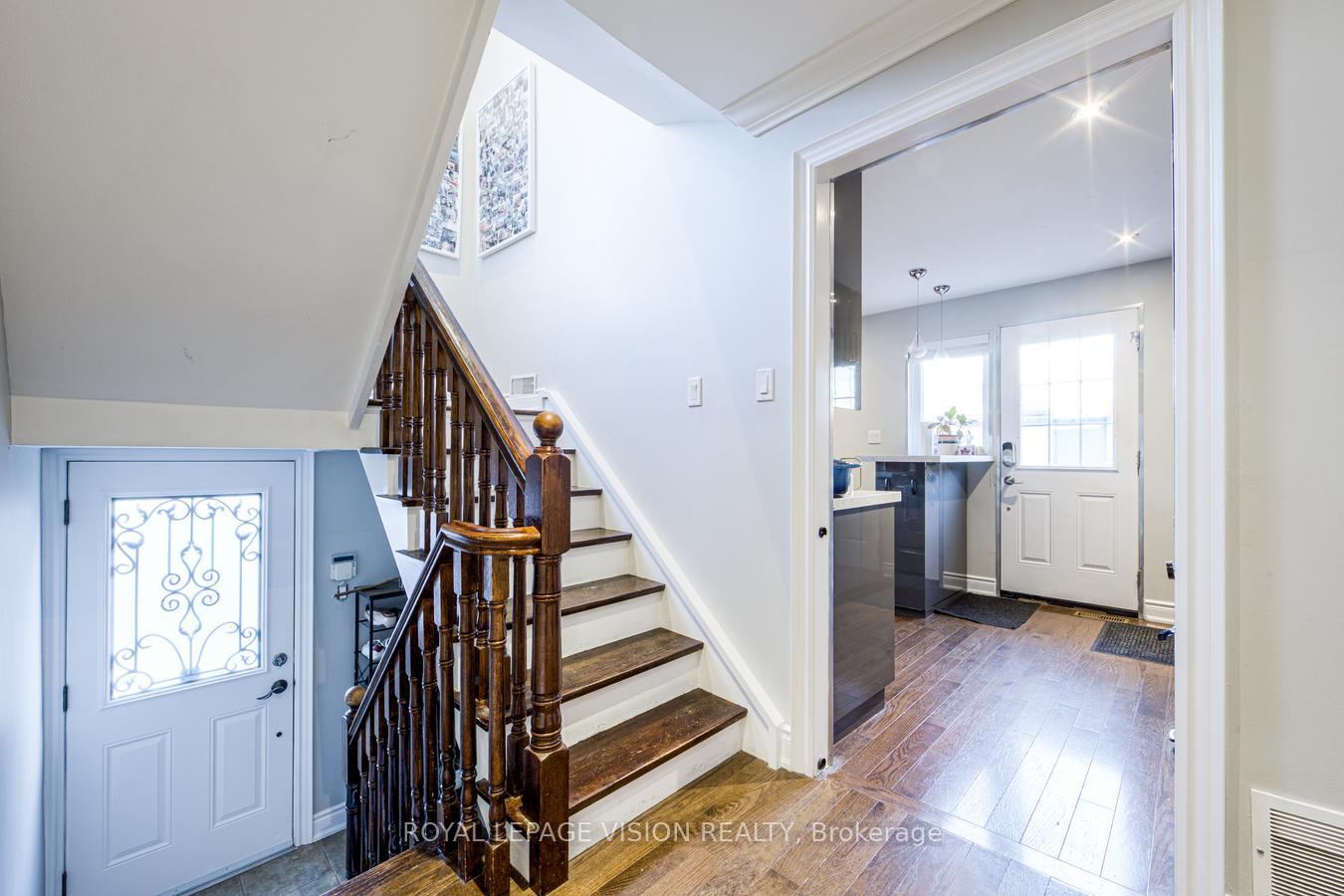 Photo 14 of 445 Shaw Street, Toronto, Trinity-Bellwoods — HOMEH