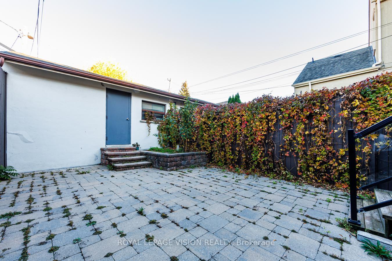 Photo 26 of 445 Shaw Street, Toronto, Trinity-Bellwoods — HOMEH