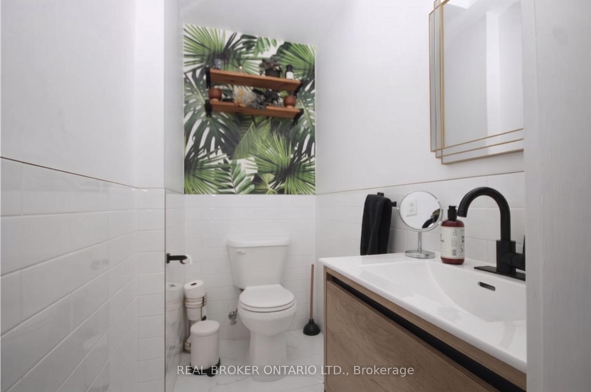 Photo 6 of Unit 1, 28 Leeming Drive, Ottawa, Crystal Beach — HOMEH