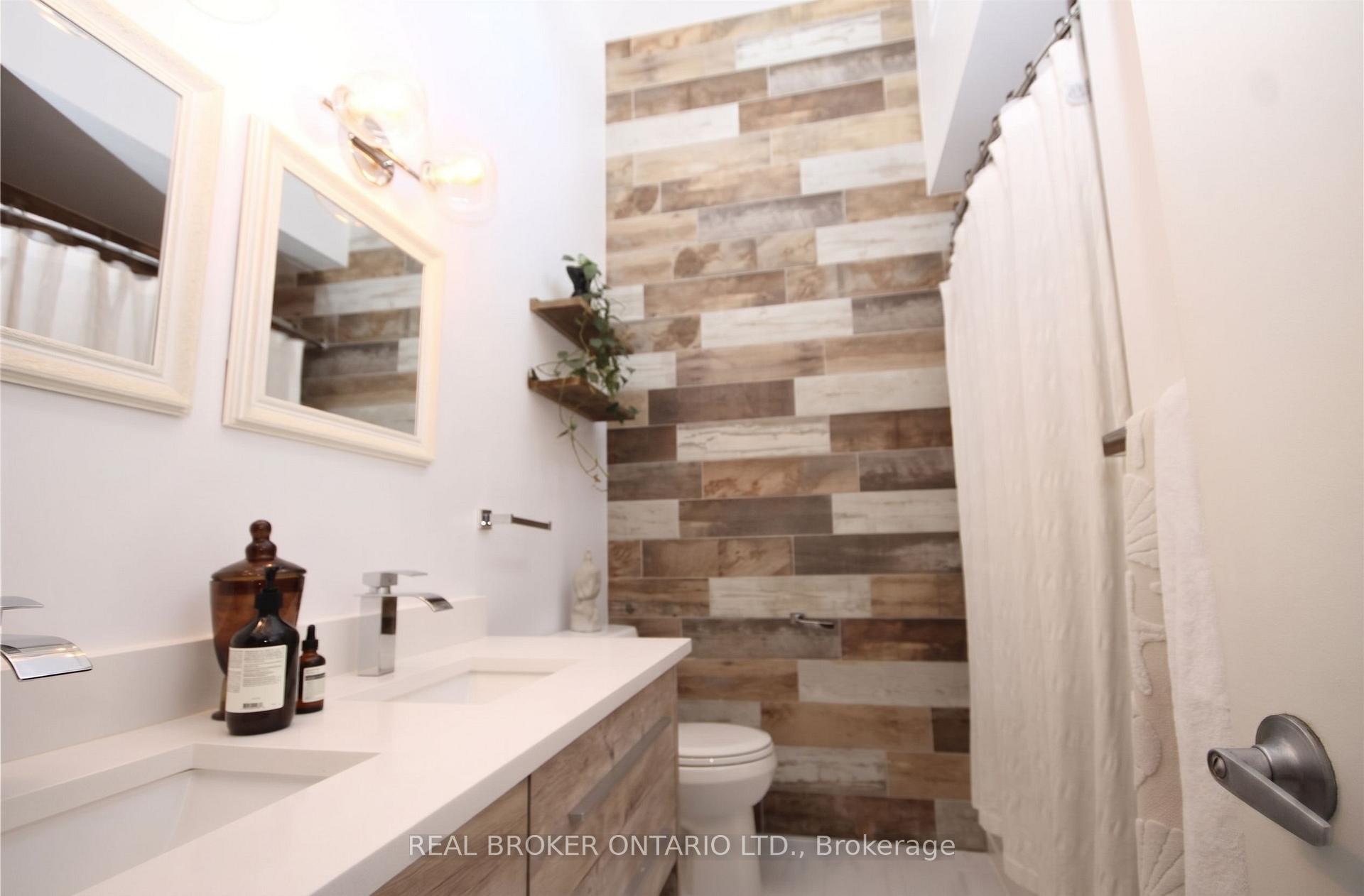 Photo 9 of Unit 1, 28 Leeming Drive, Ottawa, Crystal Beach — HOMEH