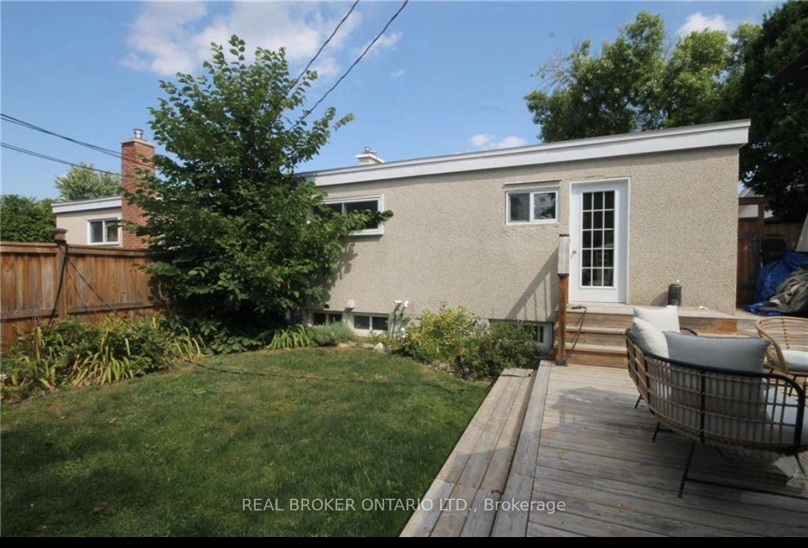 Photo 13 of Unit 1, 28 Leeming Drive, Ottawa, Crystal Beach — HOMEH