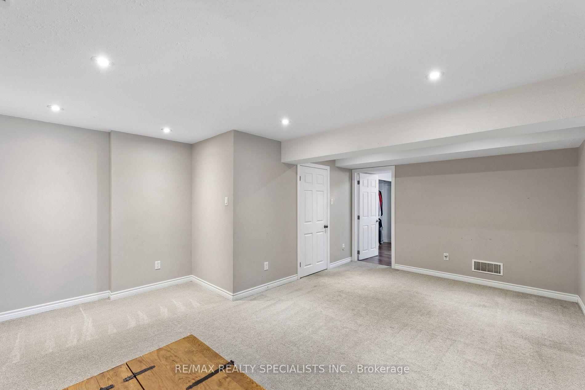 Photo 22 of 375 Fairway Road, Woodstock, Woodstock - North — HOMEH
