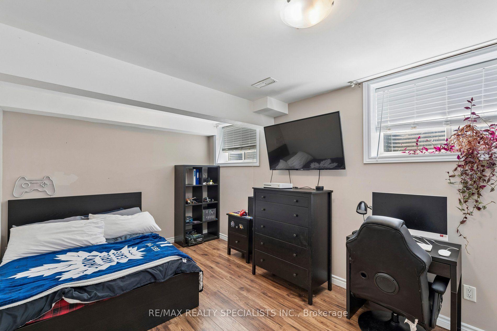 Photo 23 of 375 Fairway Road, Woodstock, Woodstock - North — HOMEH
