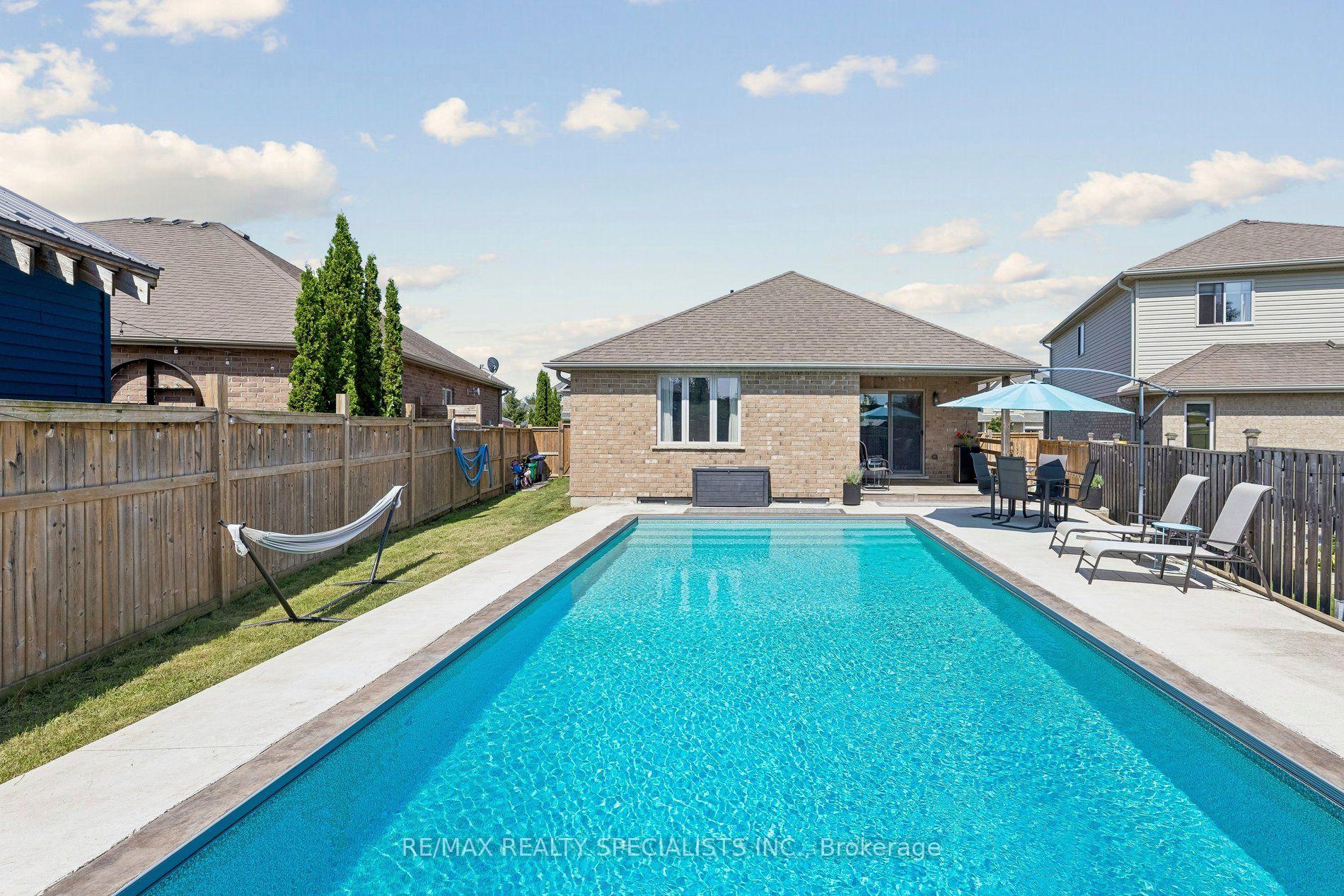 Photo 30 of 375 Fairway Road, Woodstock, Woodstock - North — HOMEH