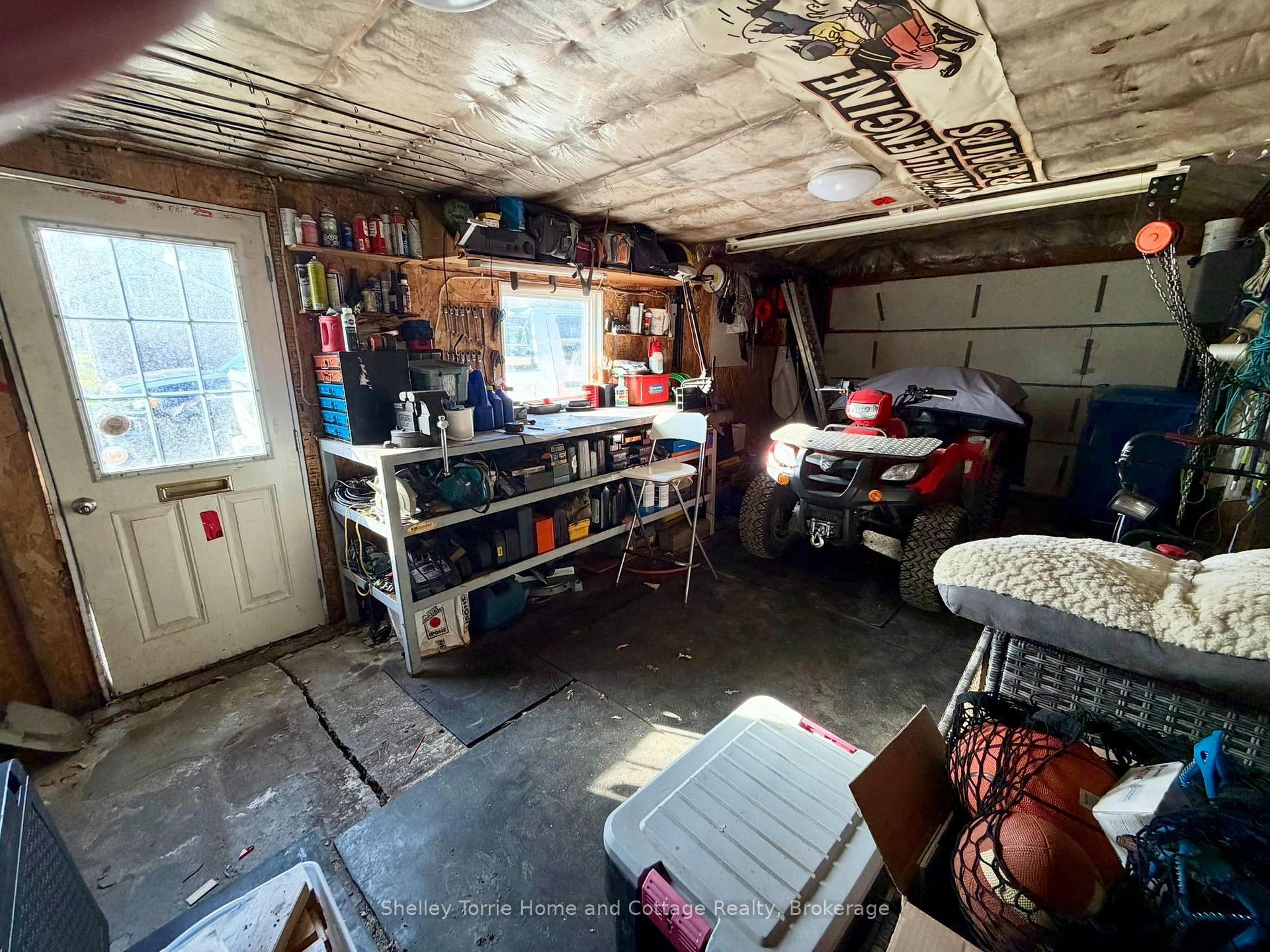 Photo 6 of 348 Eighth Avenue S, Kenora, Lakeside — HOMEH
