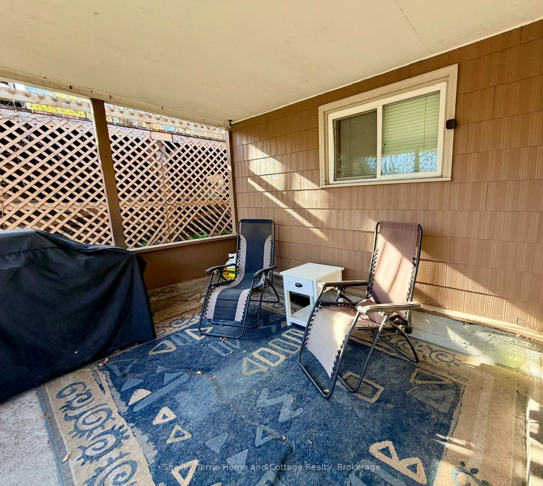 Photo 8 of 348 Eighth Avenue S, Kenora, Lakeside — HOMEH