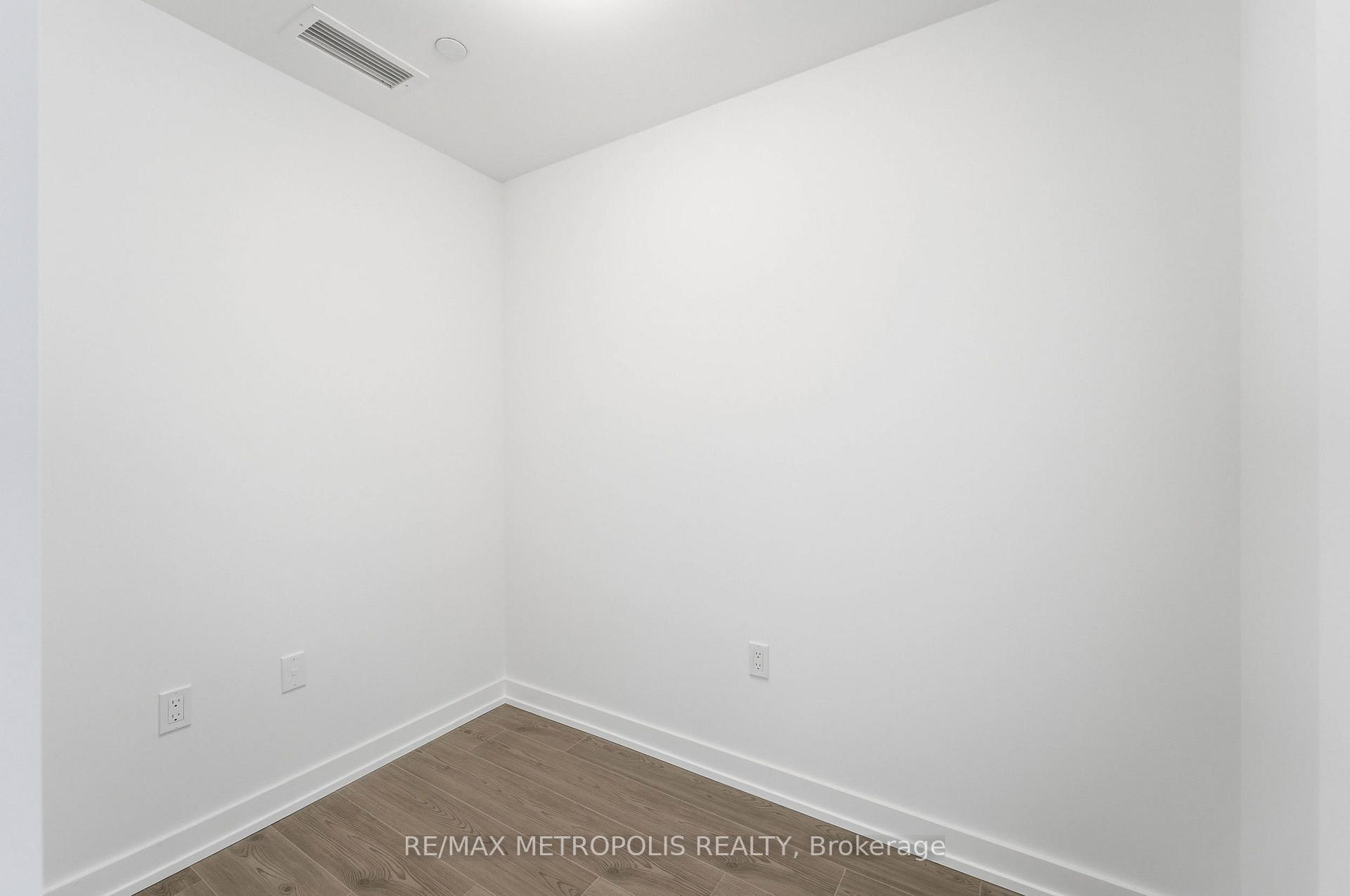 Photo 6 of Unit 2107, 30 Francis Street S, Kitchener, City Commercial Core — HOMEH