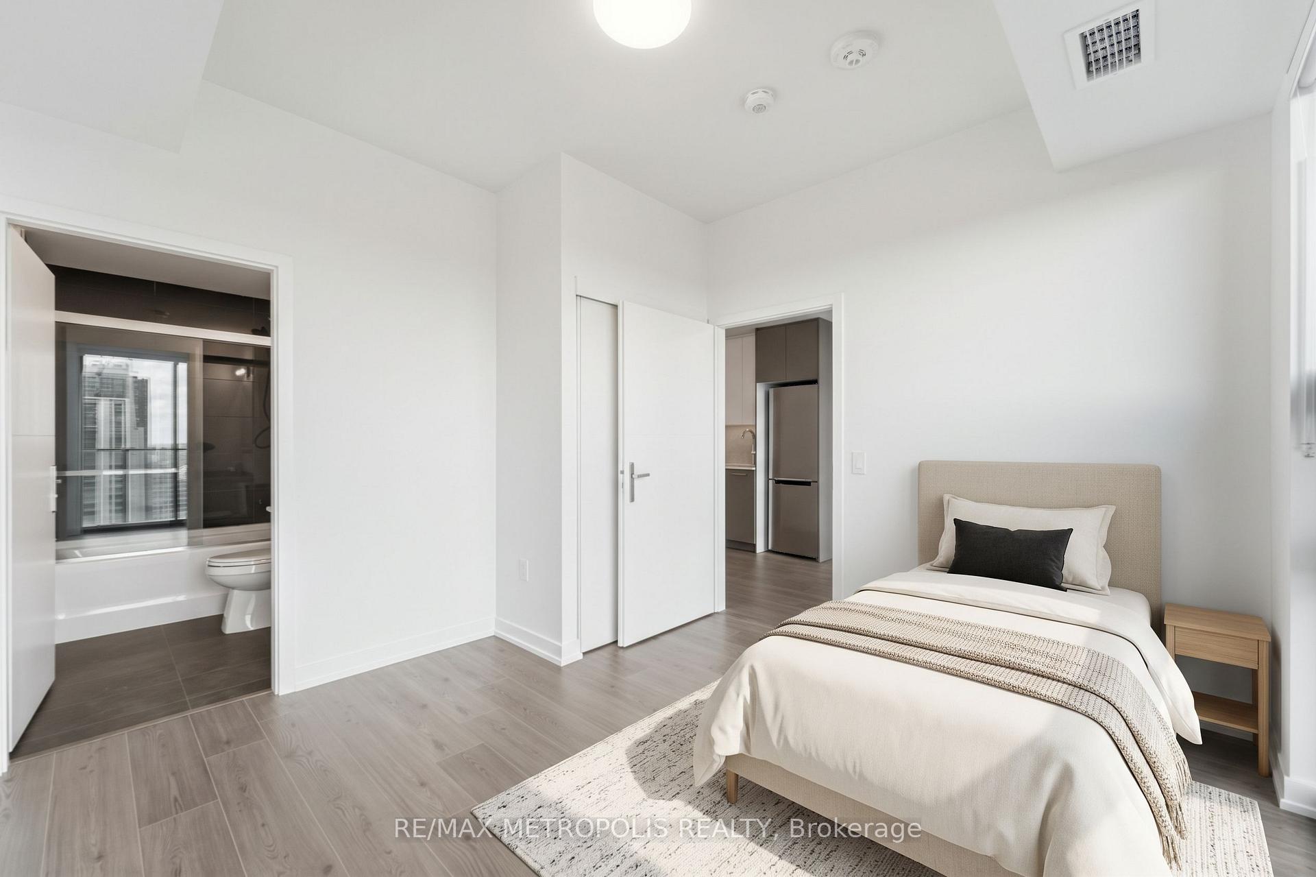 Photo 7 of Unit 2107, 30 Francis Street S, Kitchener, City Commercial Core — HOMEH