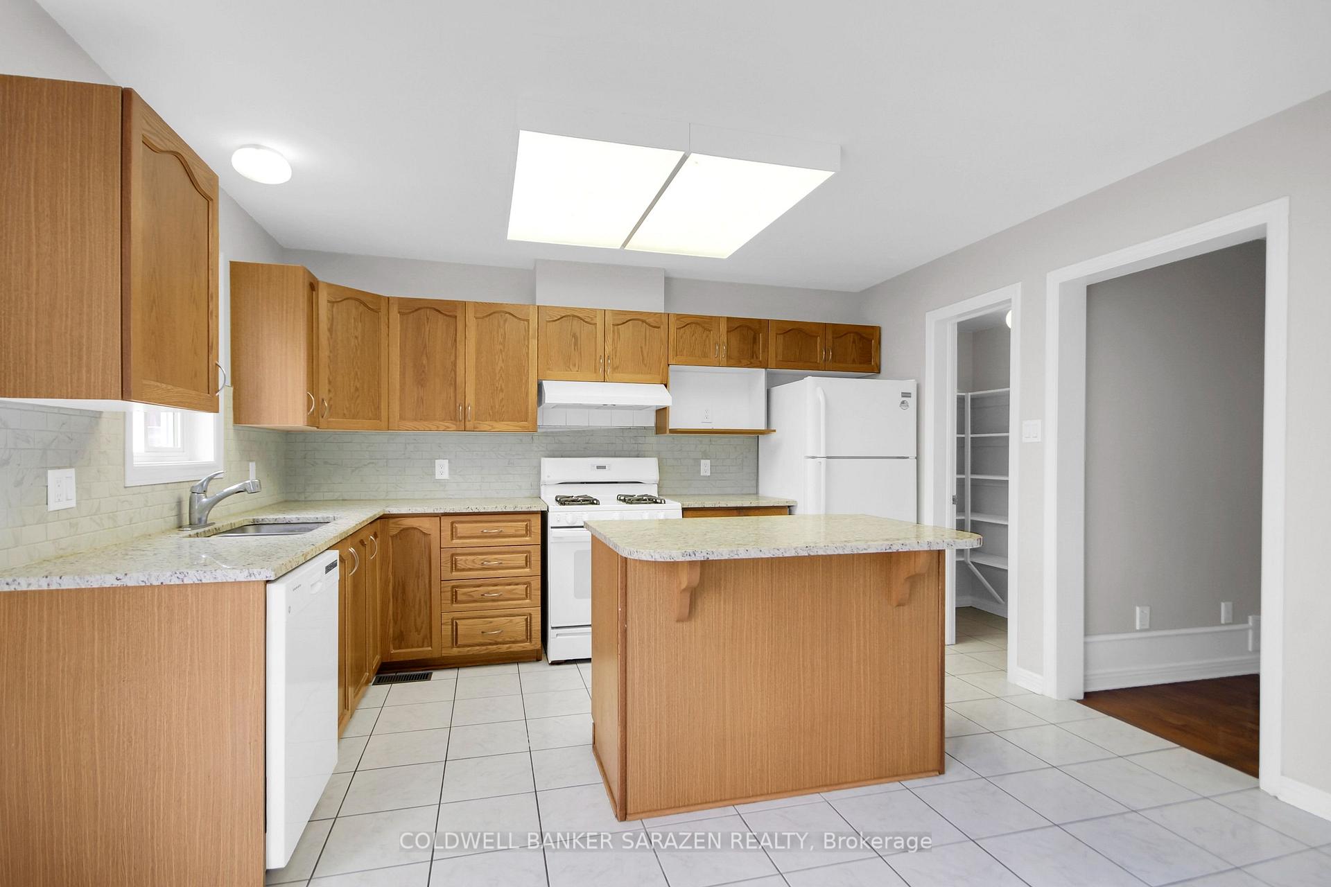 Photo 10 of 42 Colchester Square, Ottawa, Kanata - Beaverbrook — HOMEH