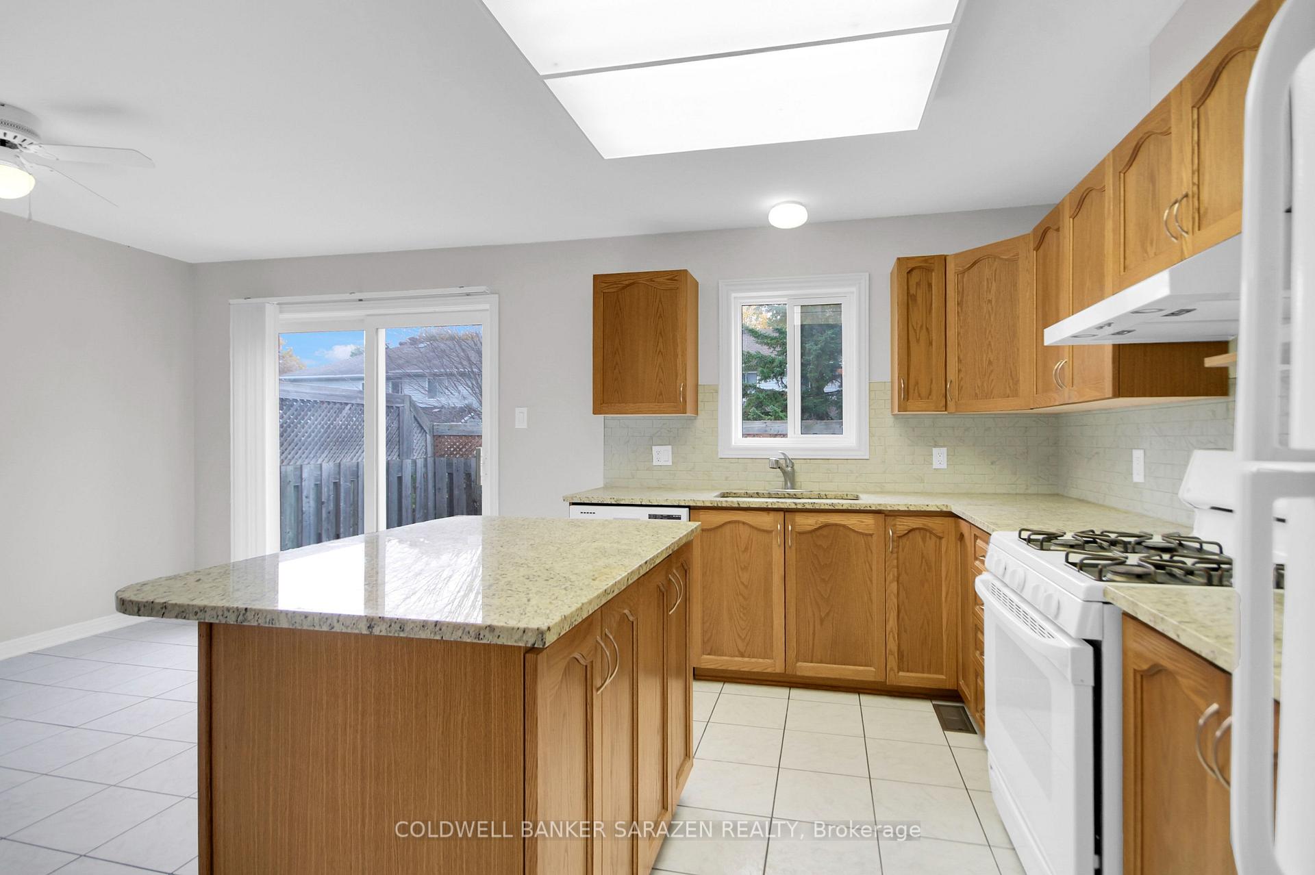 Photo 13 of 42 Colchester Square, Ottawa, Kanata - Beaverbrook — HOMEH