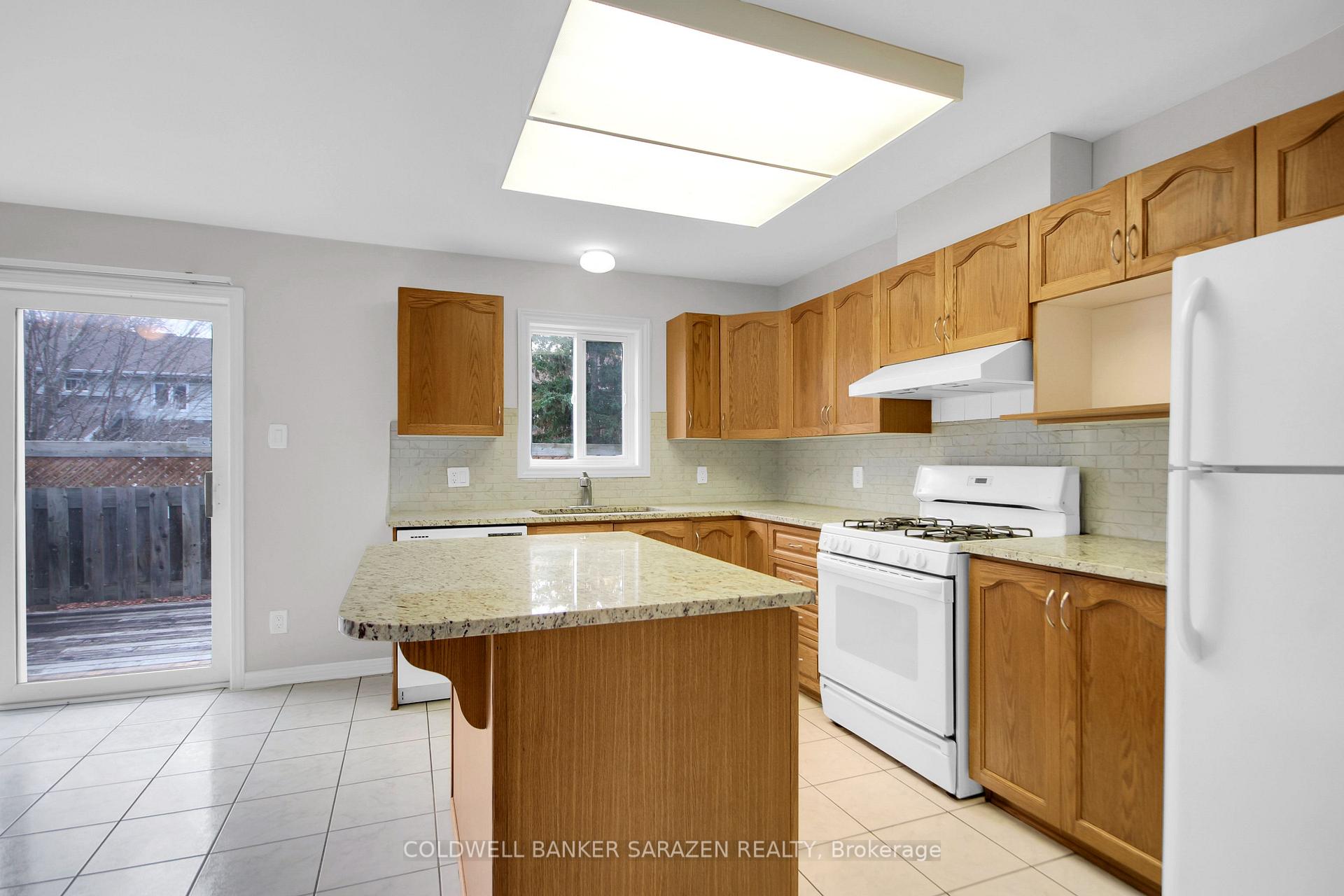 Photo 15 of 42 Colchester Square, Ottawa, Kanata - Beaverbrook — HOMEH