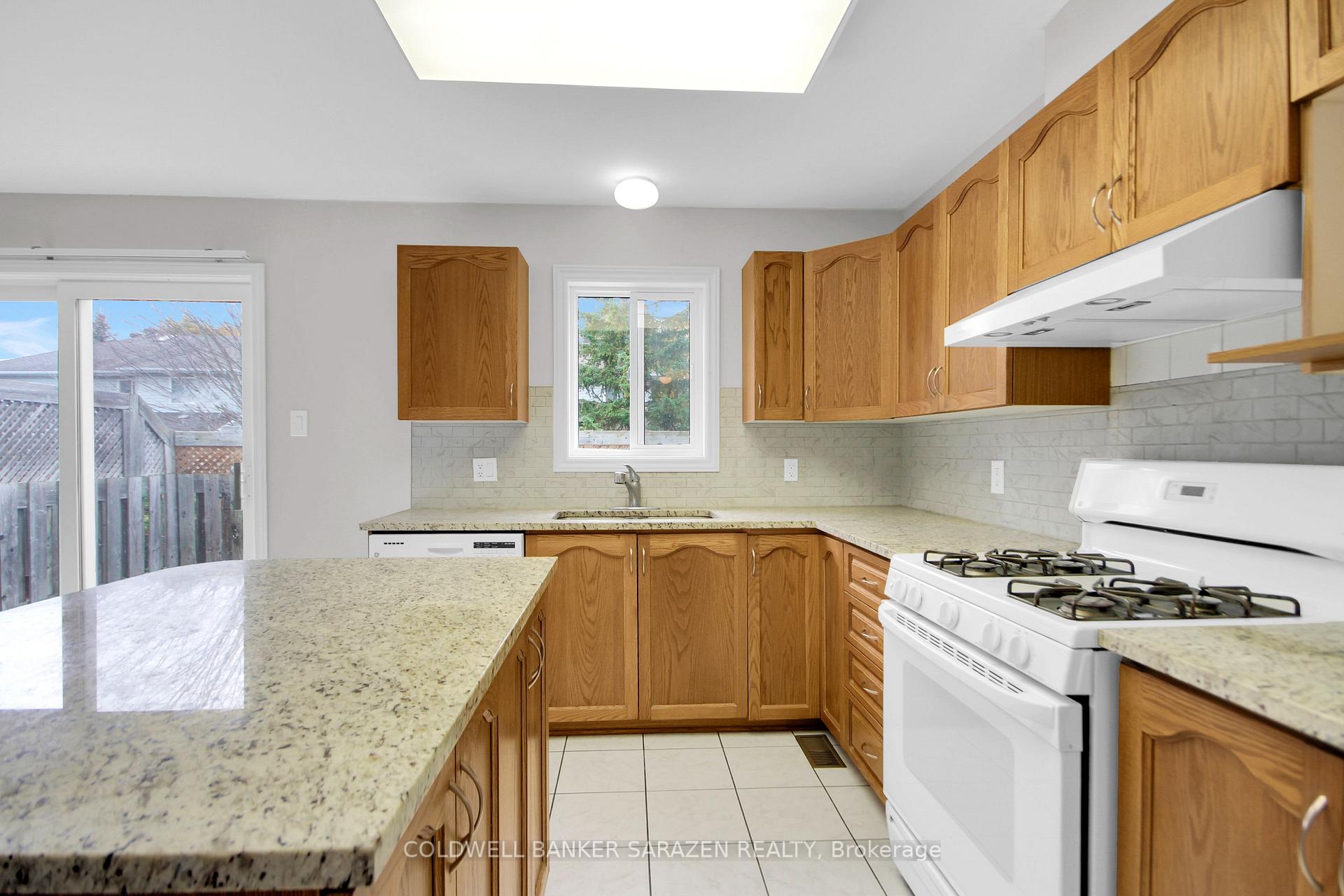 Photo 16 of 42 Colchester Square, Ottawa, Kanata - Beaverbrook — HOMEH