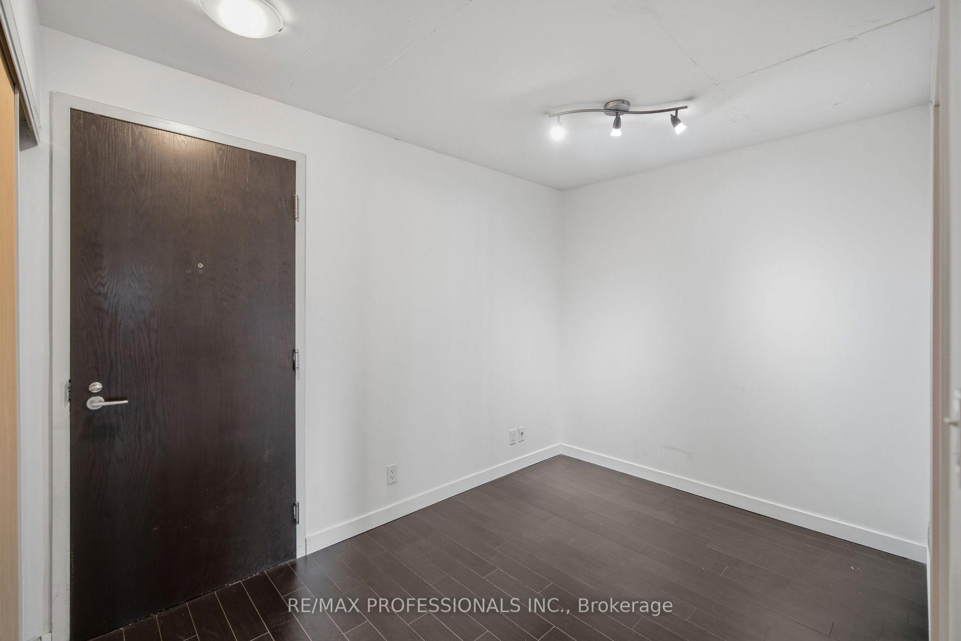 Photo 6 of Unit 320, 1005 King Street W, Toronto, Niagara — HOMEH