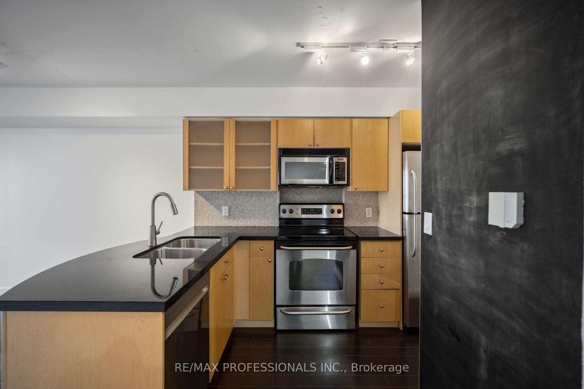 Photo 8 of Unit 320, 1005 King Street W, Toronto, Niagara — HOMEH