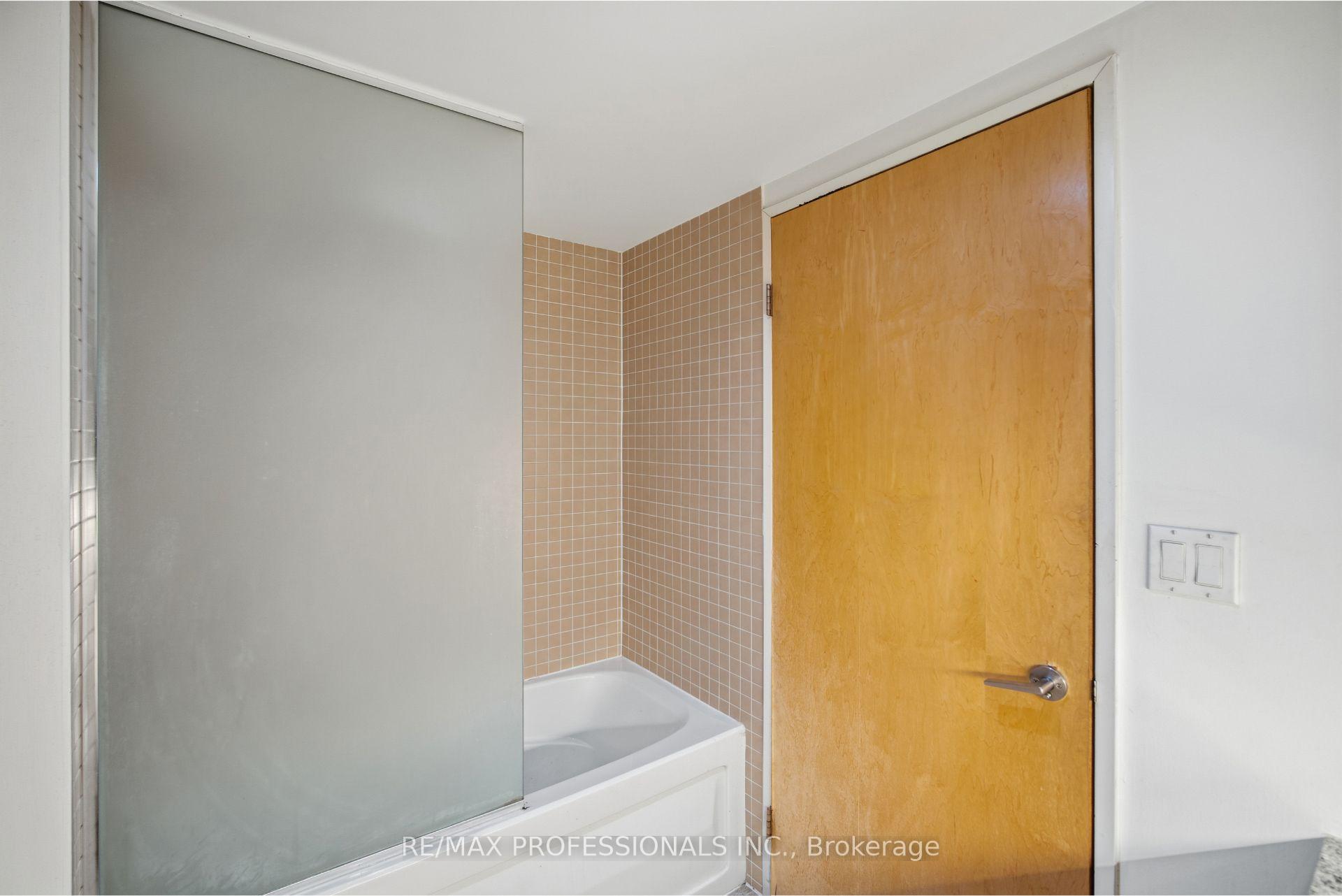 Photo 22 of Unit 320, 1005 King Street W, Toronto, Niagara — HOMEH