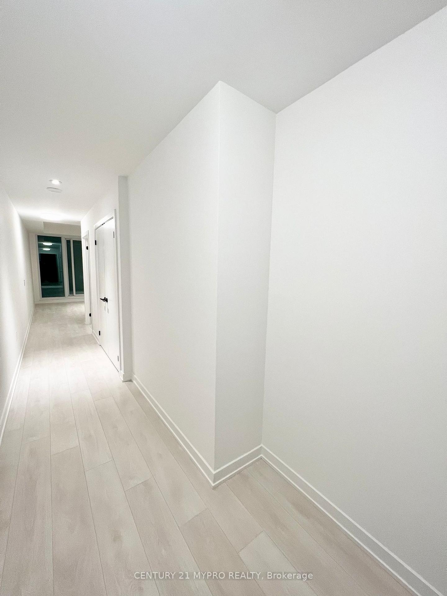 Photo 7 of Unit 204, 127 Broadway Avenue, Toronto, Mount Pleasant West — HOMEH