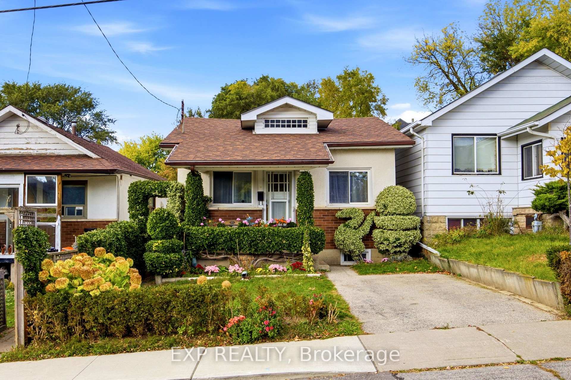 Front of 72 Newport Avenue
