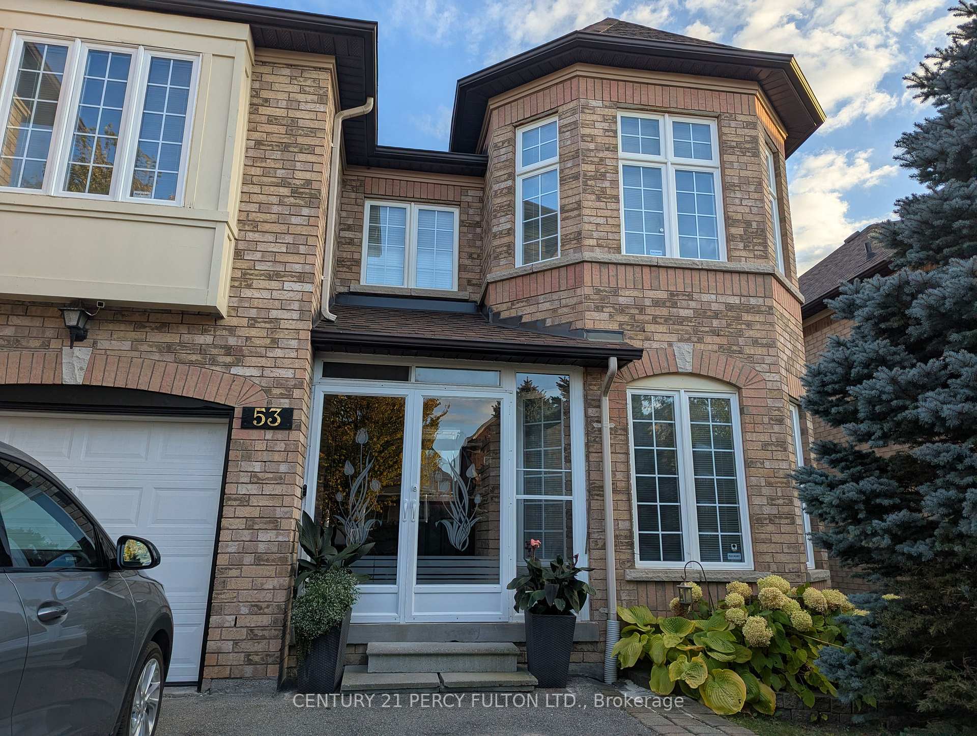 Photo 3 of 53 Elmrill Road, Markham, Berczy — HOMEH