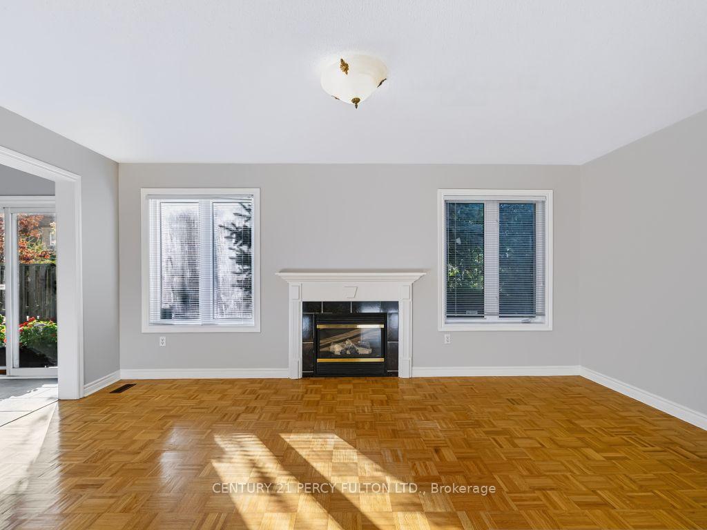 Photo 18 of 53 Elmrill Road, Markham, Berczy — HOMEH
