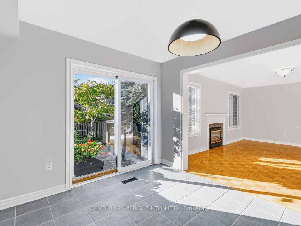 Photo 22 of 53 Elmrill Road, Markham, Berczy — HOMEH