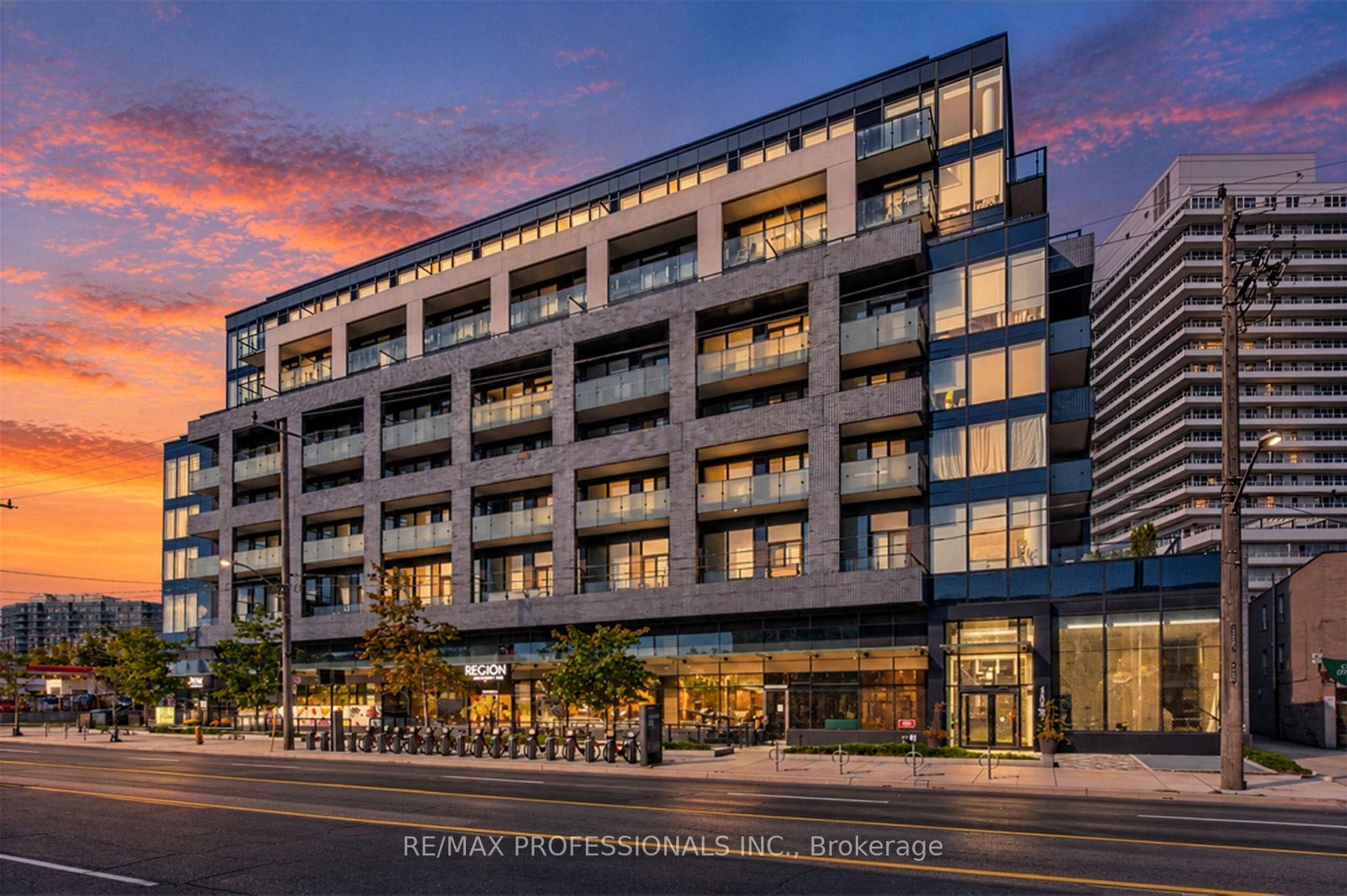 Photo of Unit 609, 4208 Dundas Street W