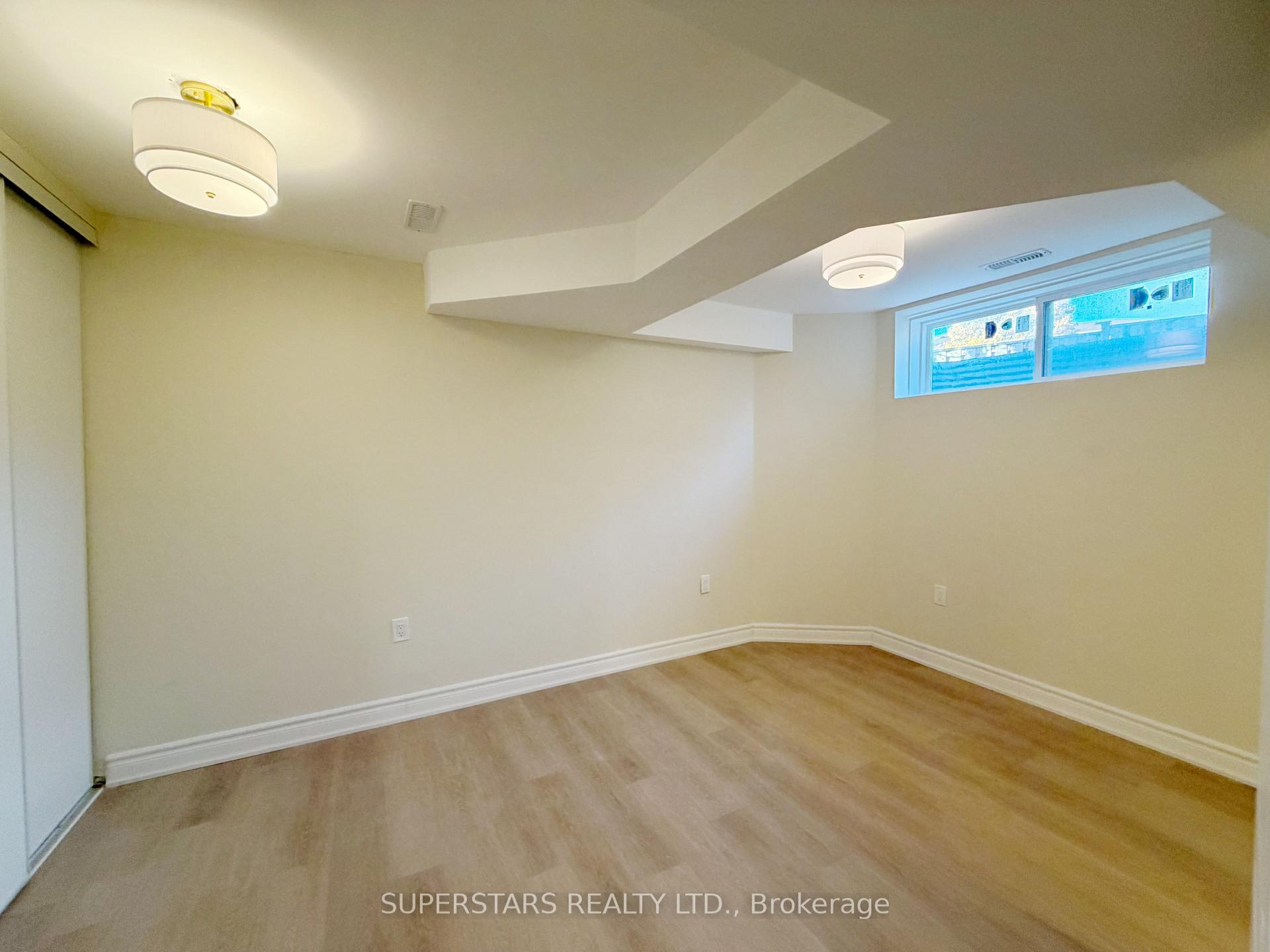 Photo of Unit Bsmt, 243 Goldhawk Trail