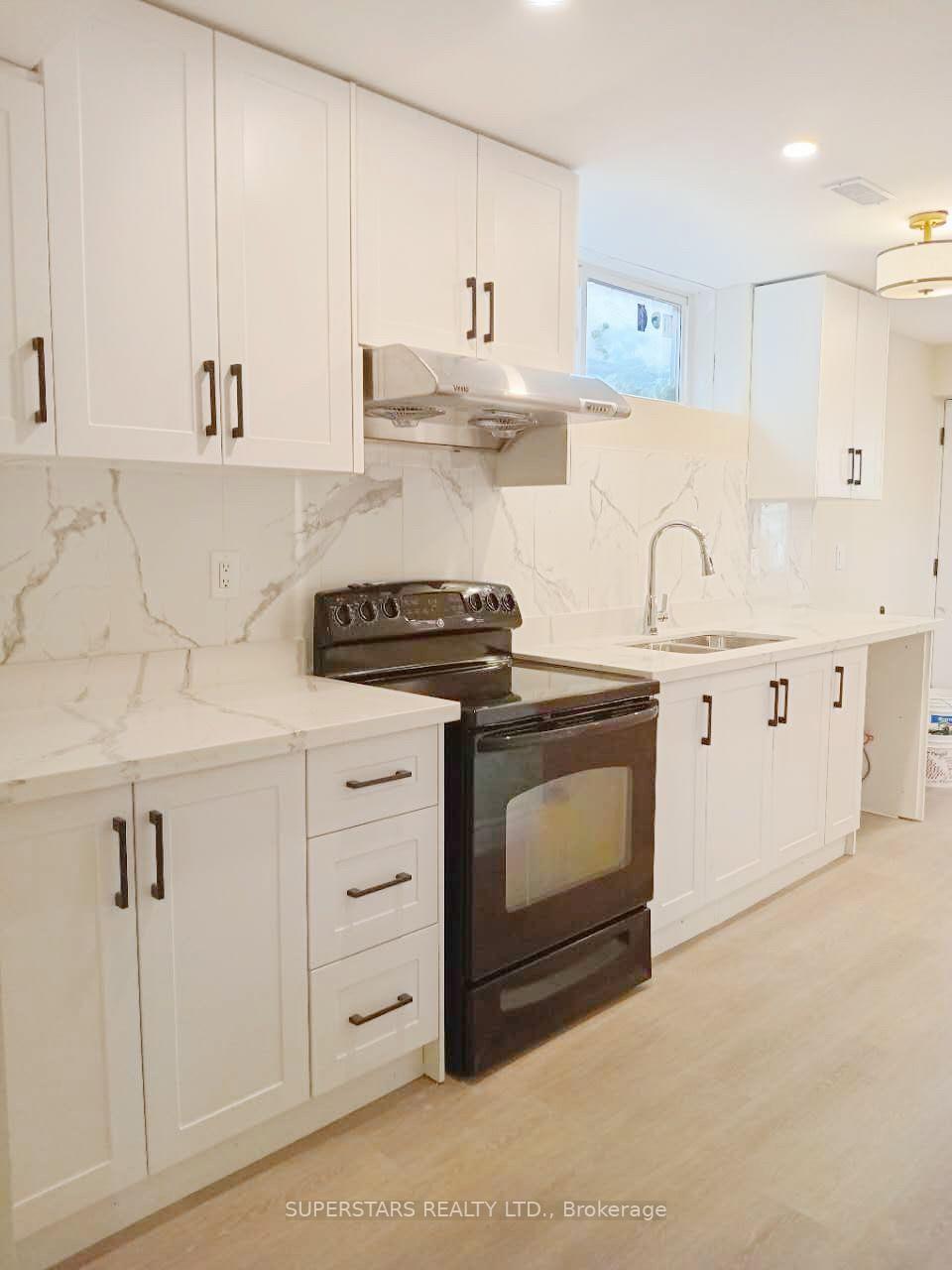 Photo 2 of Unit Bsmt, 243 Goldhawk Trail, Scarborough, Milliken — HOMEH