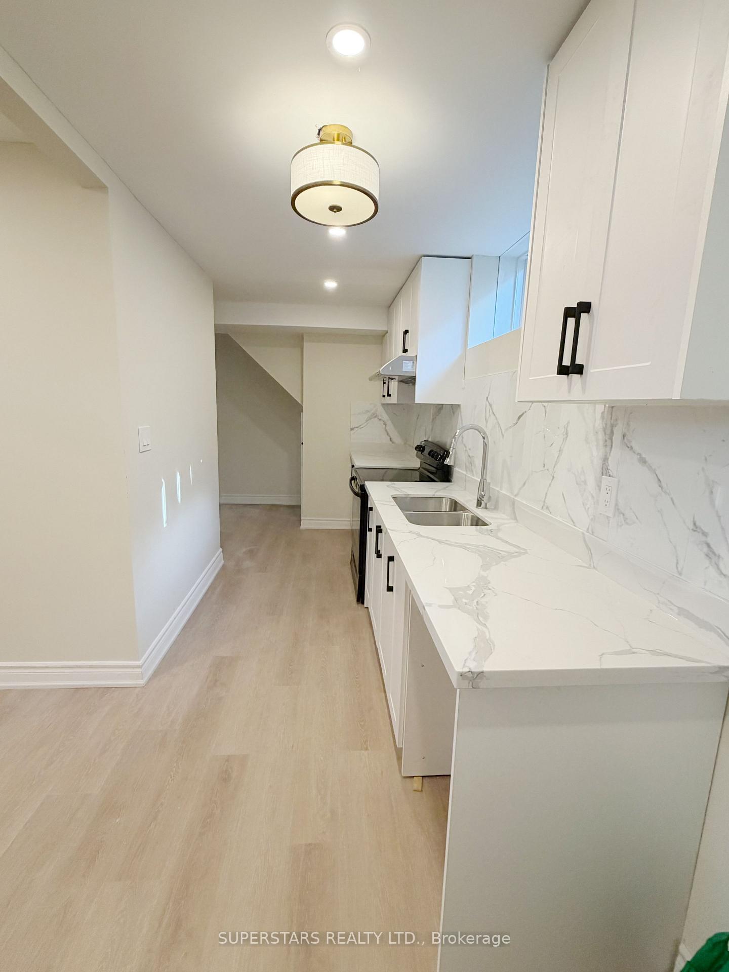 Photo 3 of Unit Bsmt, 243 Goldhawk Trail, Scarborough, Milliken — HOMEH