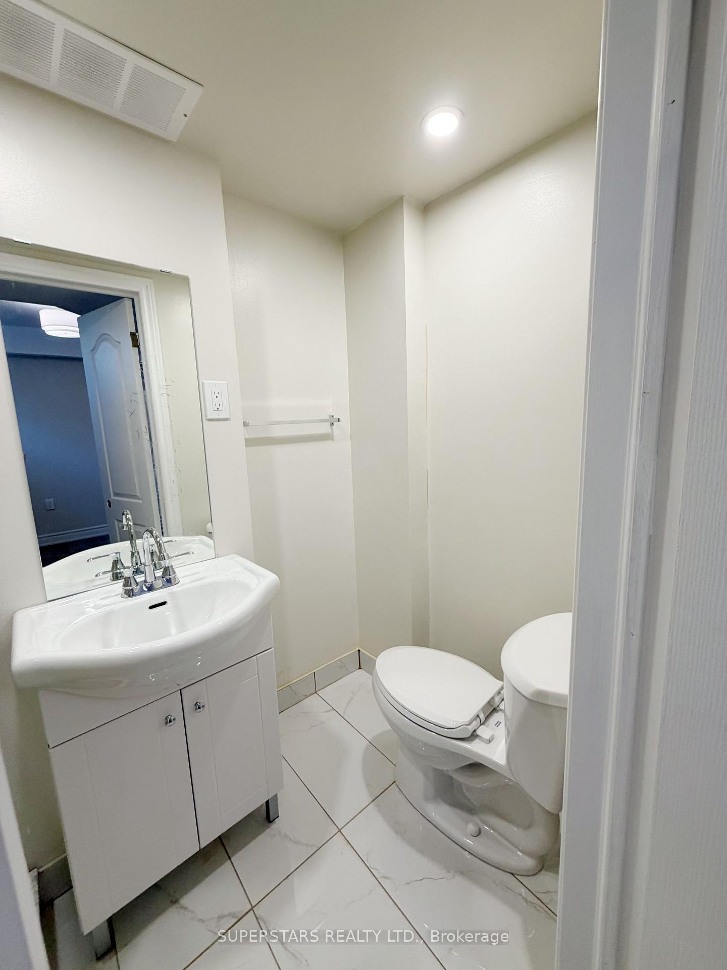 Photo 10 of Unit Bsmt, 243 Goldhawk Trail, Scarborough, Milliken — HOMEH