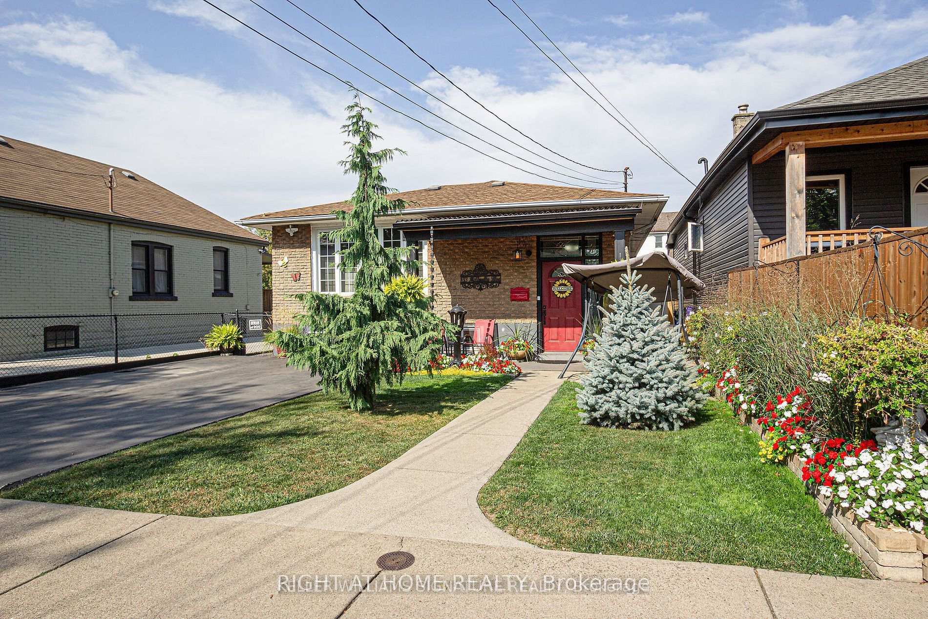 Photo 2 of 133 Mcanulty Lower Level Boulevard, Hamilton, Industrial Sector — HOMEH
