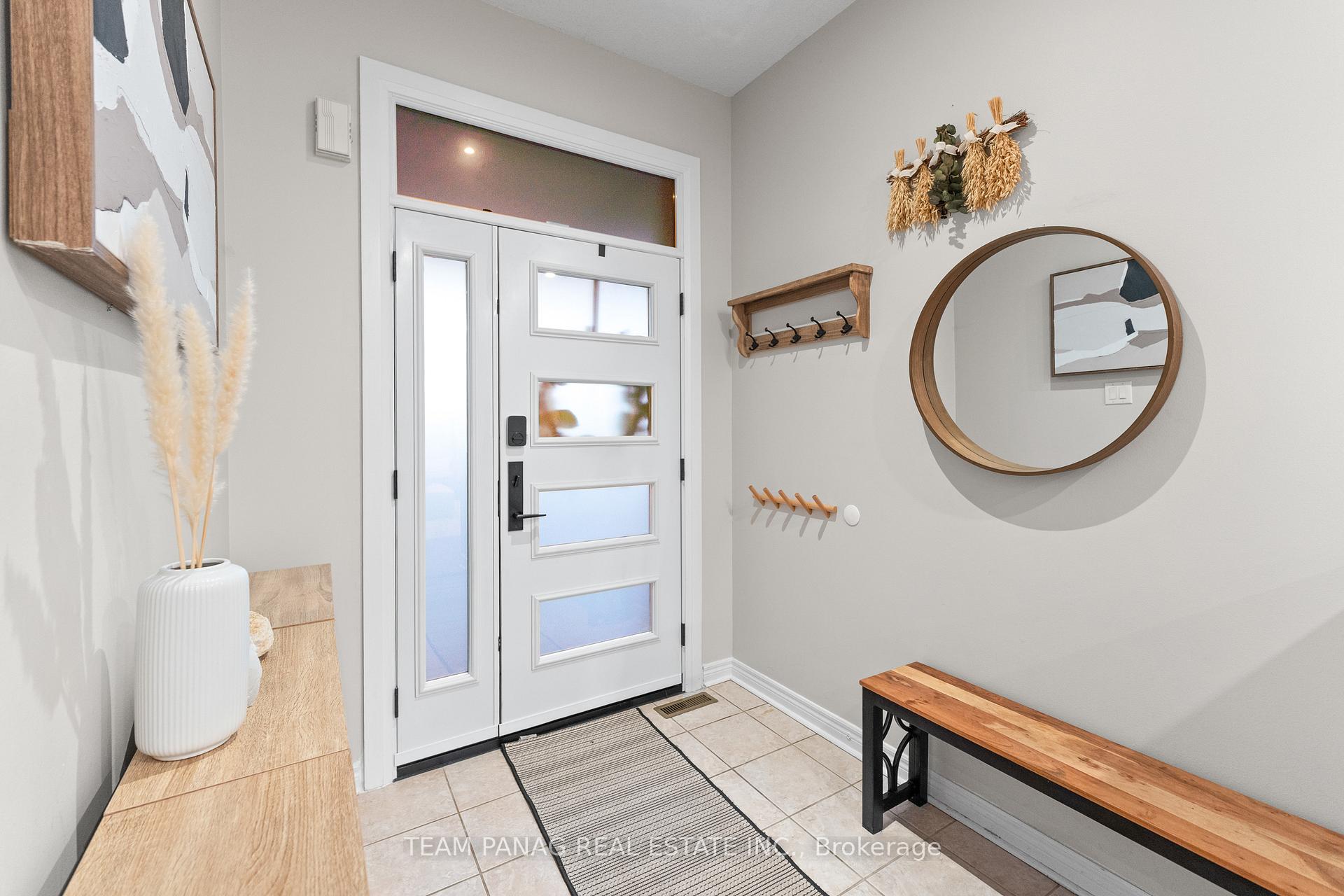 Photo 2 of 23 Sea Lion Road, Brampton, Madoc — HOMEH