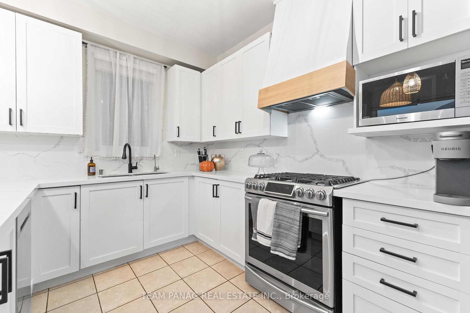 Photo 9 of 23 Sea Lion Road, Brampton, Madoc — HOMEH
