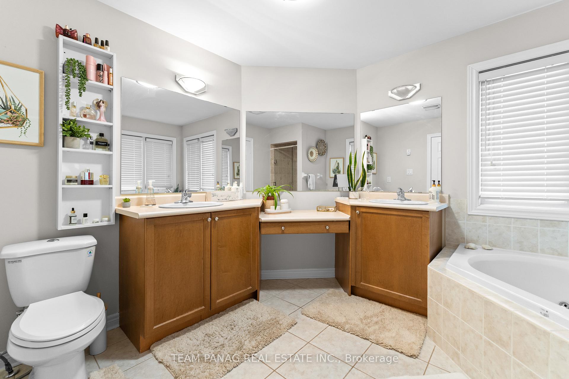 Photo 19 of 23 Sea Lion Road, Brampton, Madoc — HOMEH