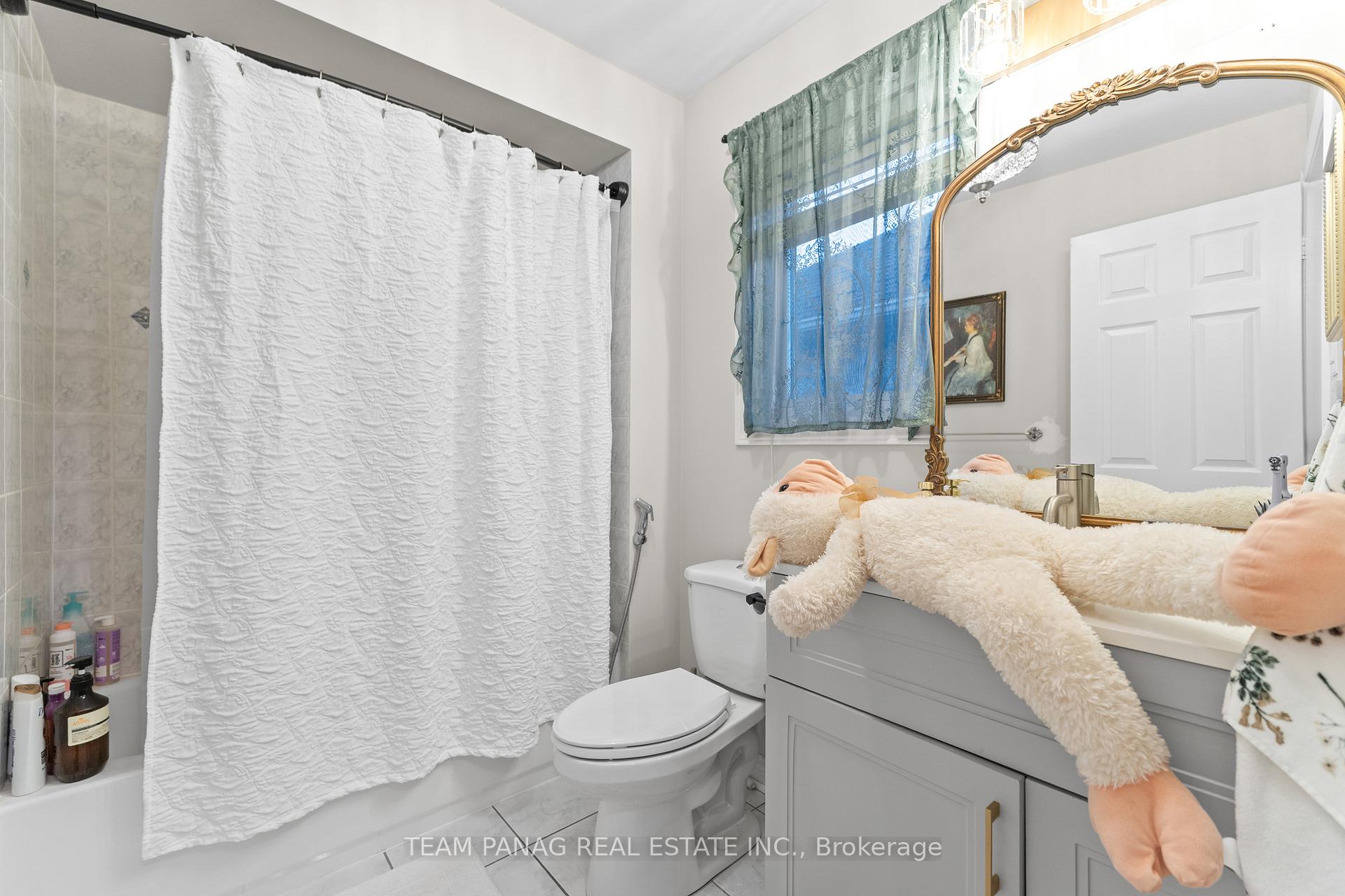 Photo 24 of 23 Sea Lion Road, Brampton, Madoc — HOMEH