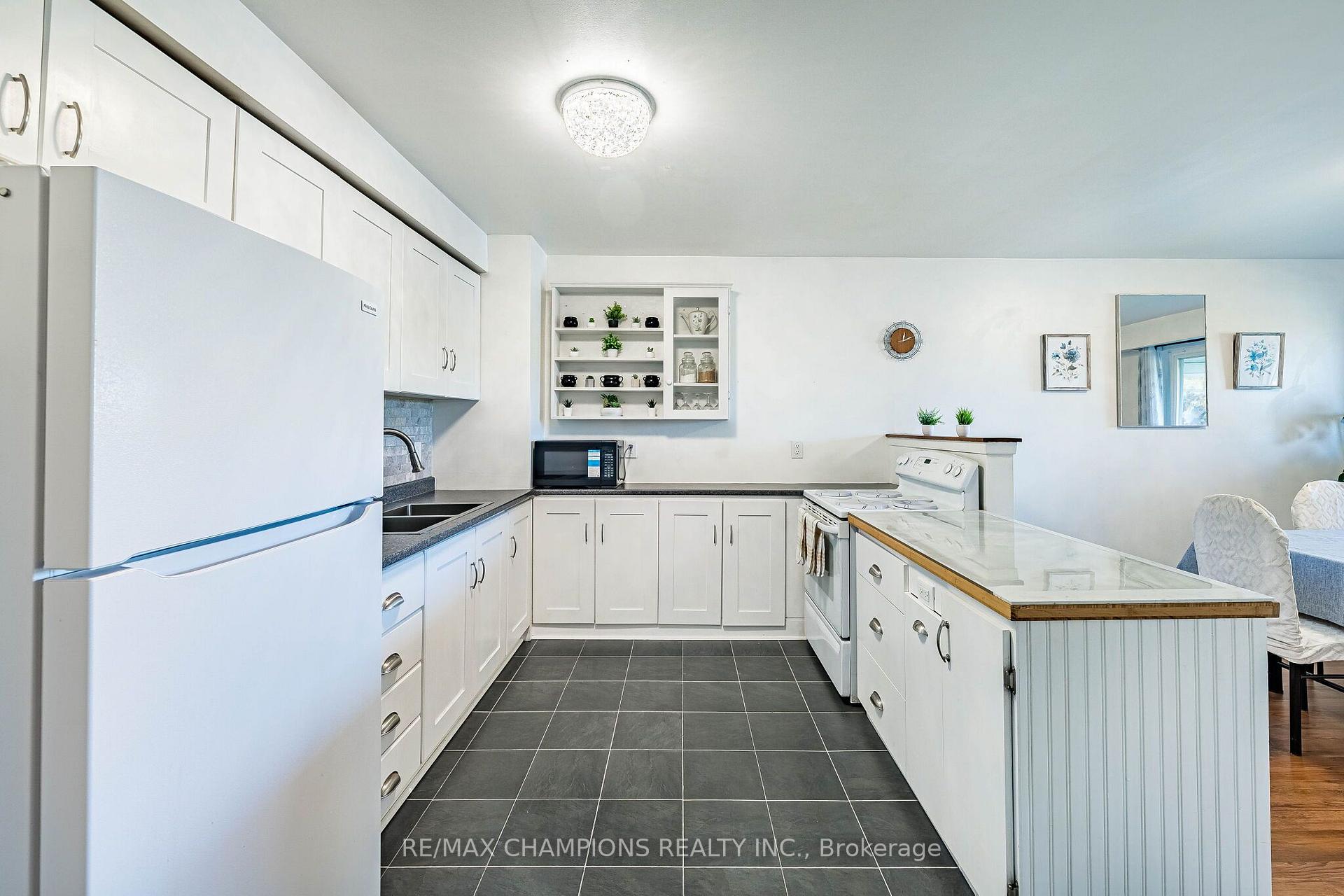 Photo 9 of Unit 17, 925 Bayly Street, Pickering, West Shore — HOMEH