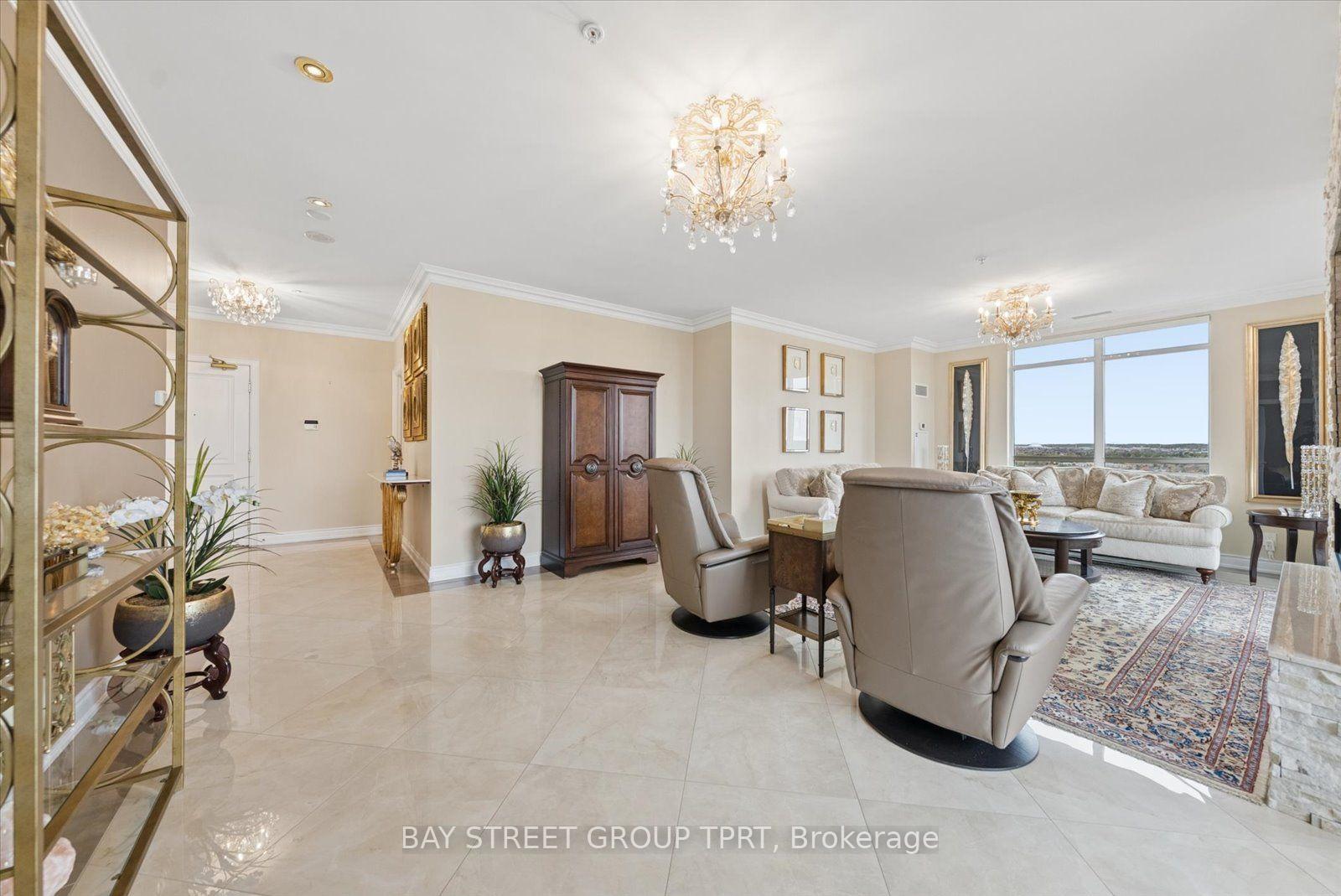 Photo 14 of Unit 1605, 9255 Jane Street, Vaughan, Maple — HOMEH