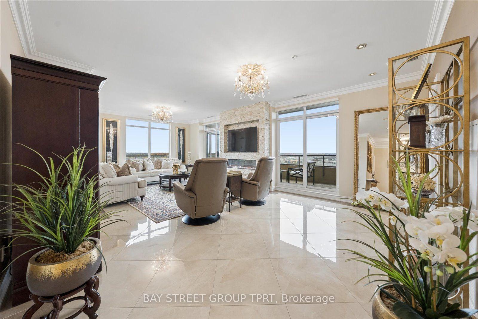 Photo 15 of Unit 1605, 9255 Jane Street, Vaughan, Maple — HOMEH