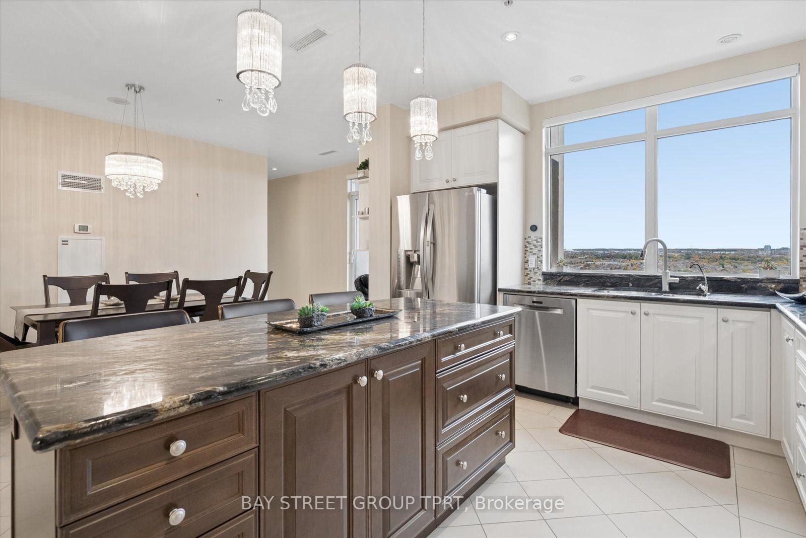 Photo 21 of Unit 1605, 9255 Jane Street, Vaughan, Maple — HOMEH